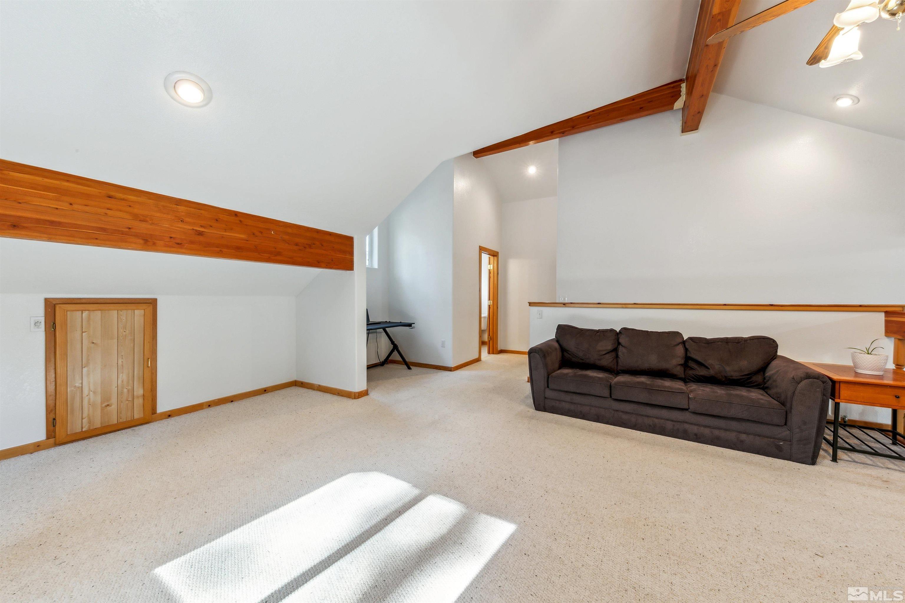 733 Cayuga Property Photo 21