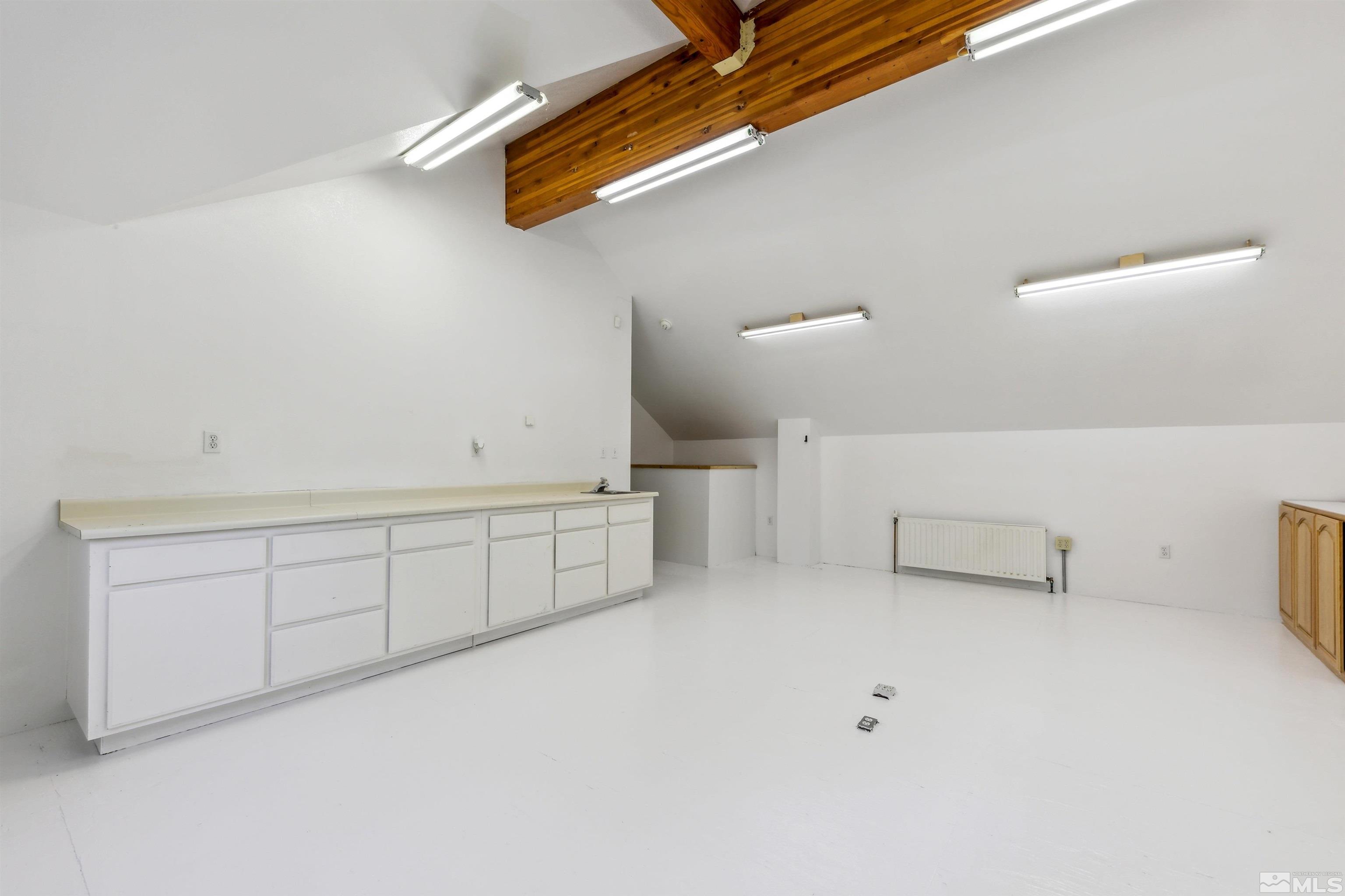 733 Cayuga Street Property Photo 25