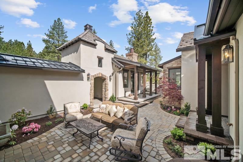 5024 Bordeaux Court Property Photo 4