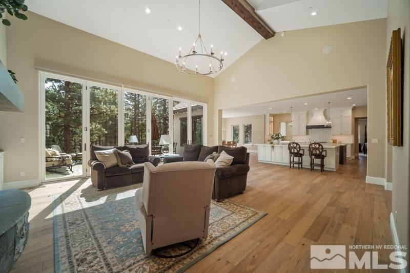 5024 Bordeaux Court Property Photo 5