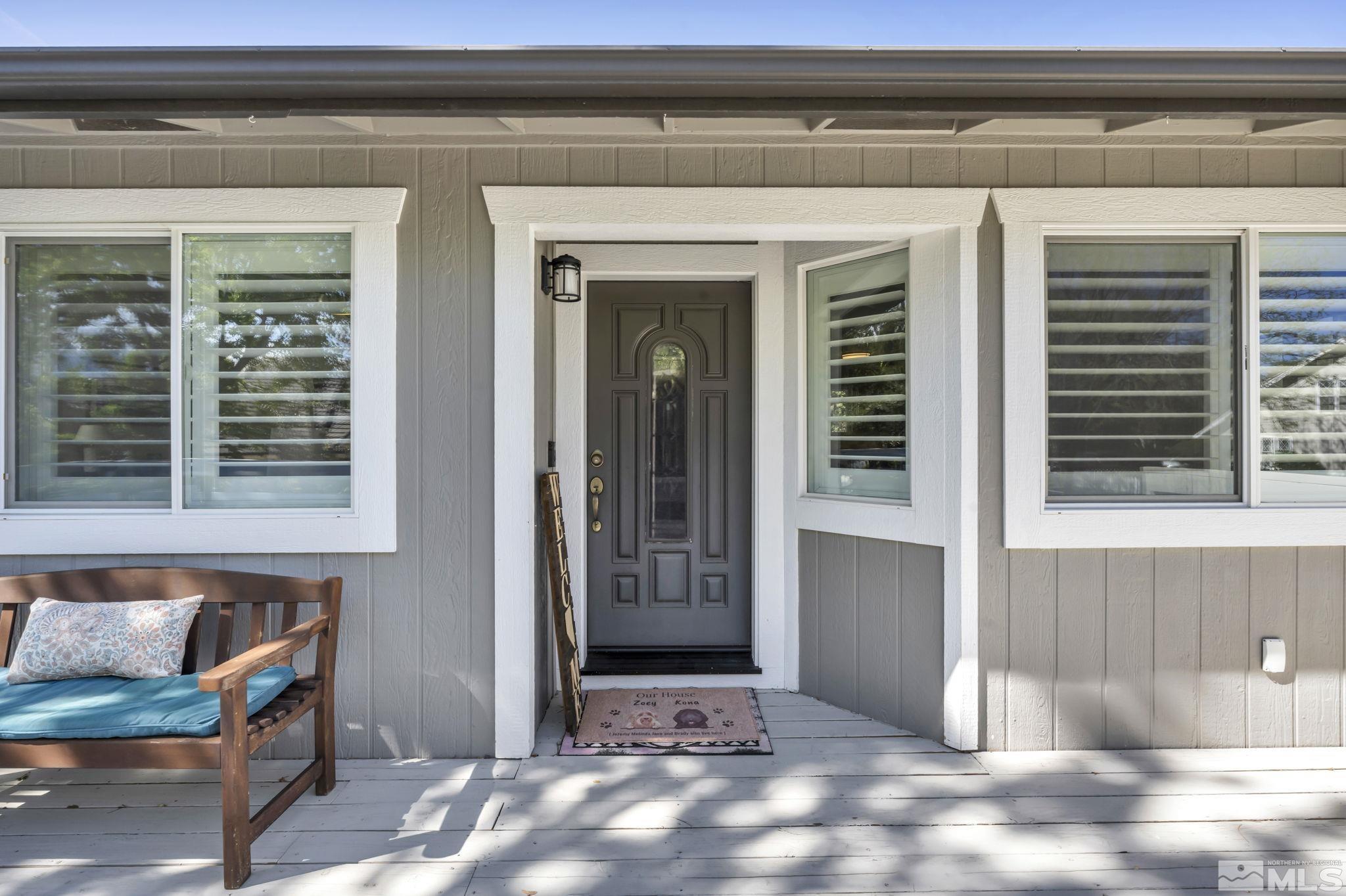 1674 Mackland Avenue Property Photo 3