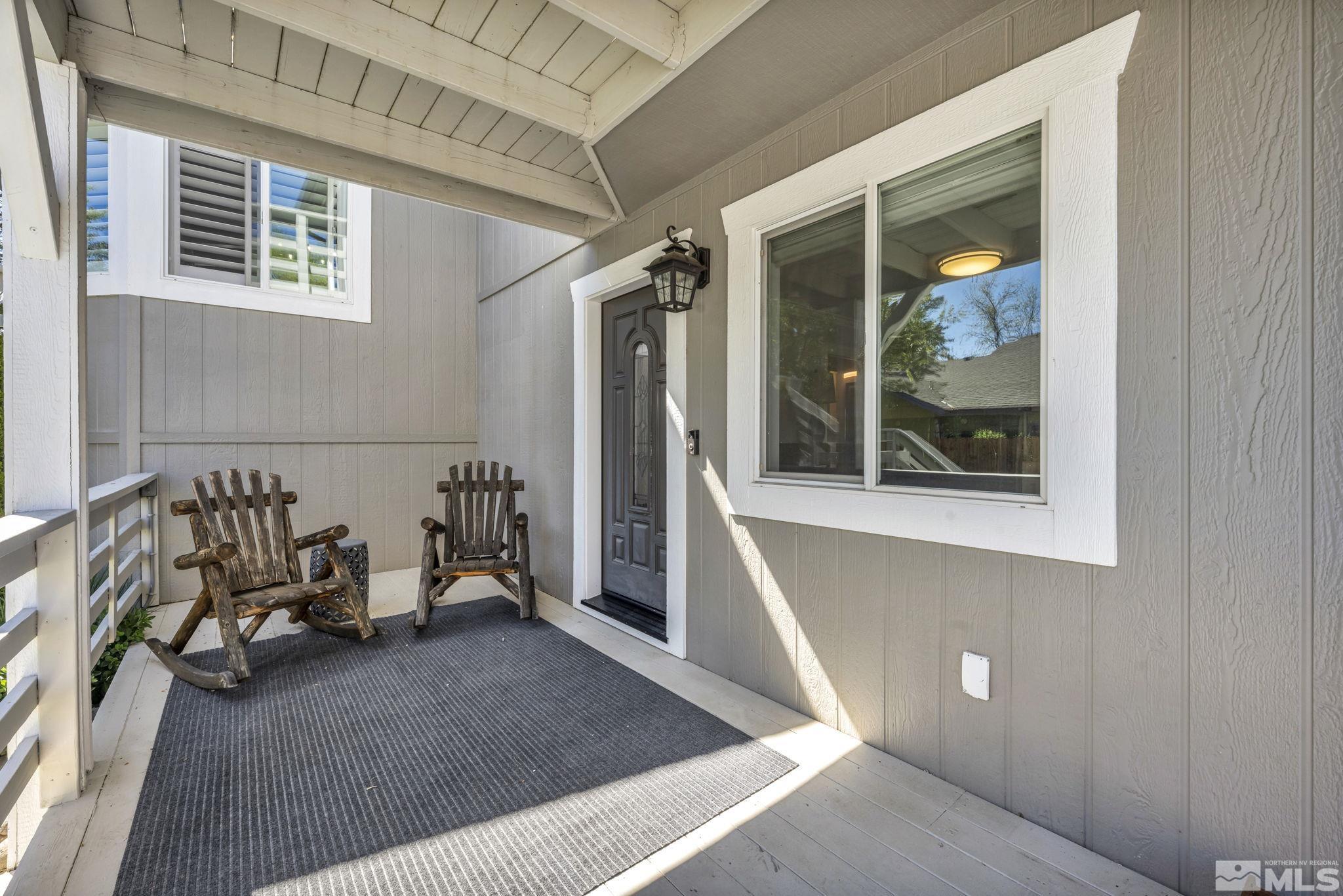 1674 Mackland Avenue Property Photo 7