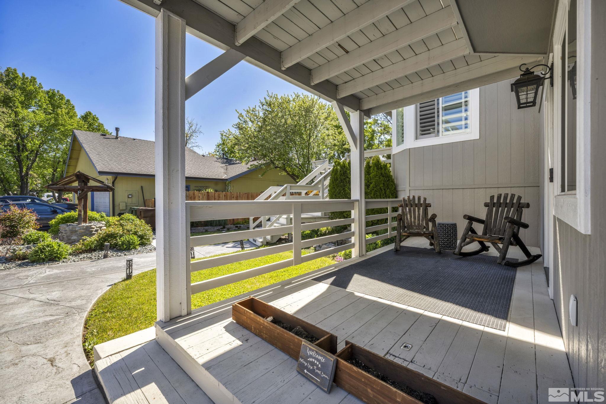 1674 Mackland Avenue Property Photo 8