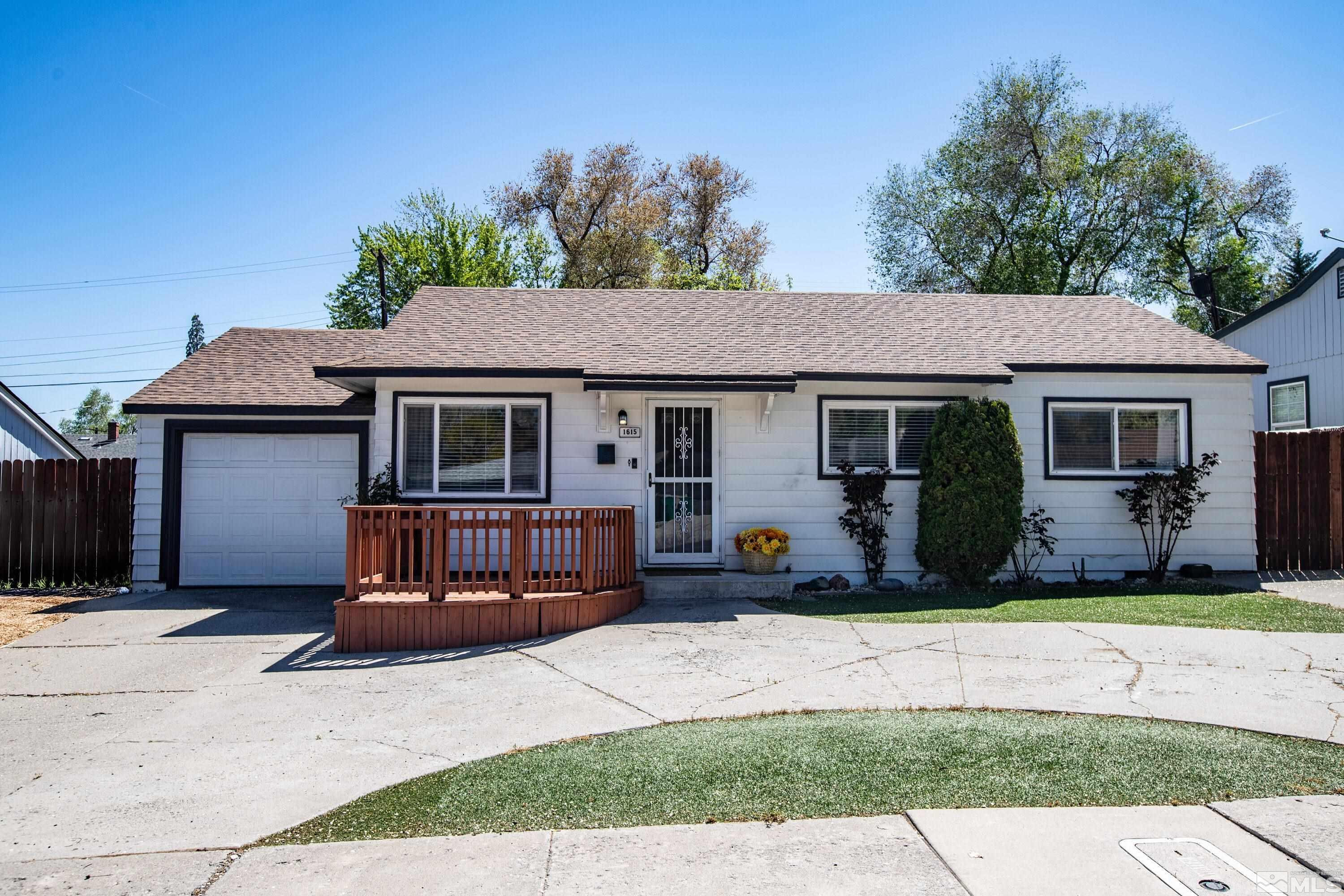 1615 Keystone Avenue Property Photo 2