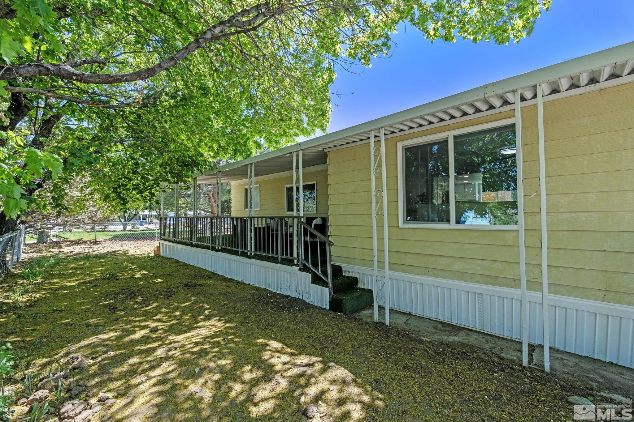 1279 Kingslane Property Photo 1