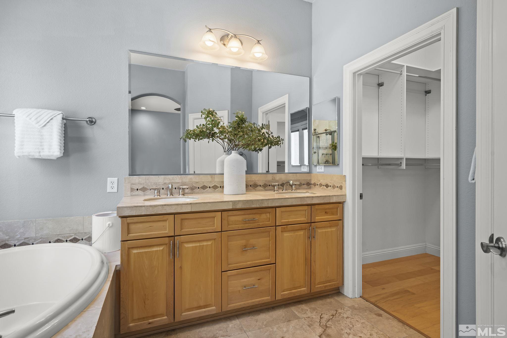 7265 Hurst Park Road Property Photo 19