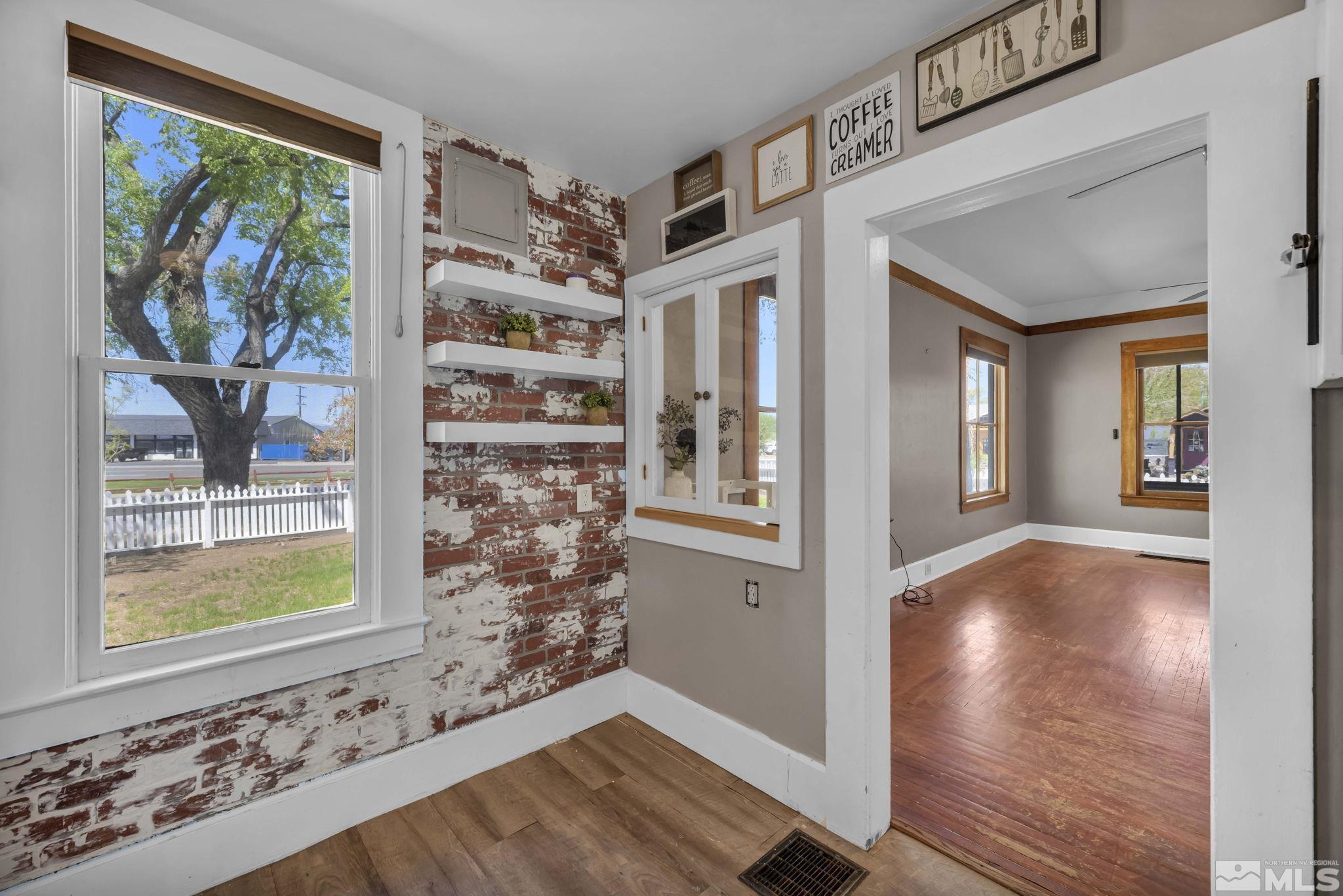 1558 First Street Property Photo 19