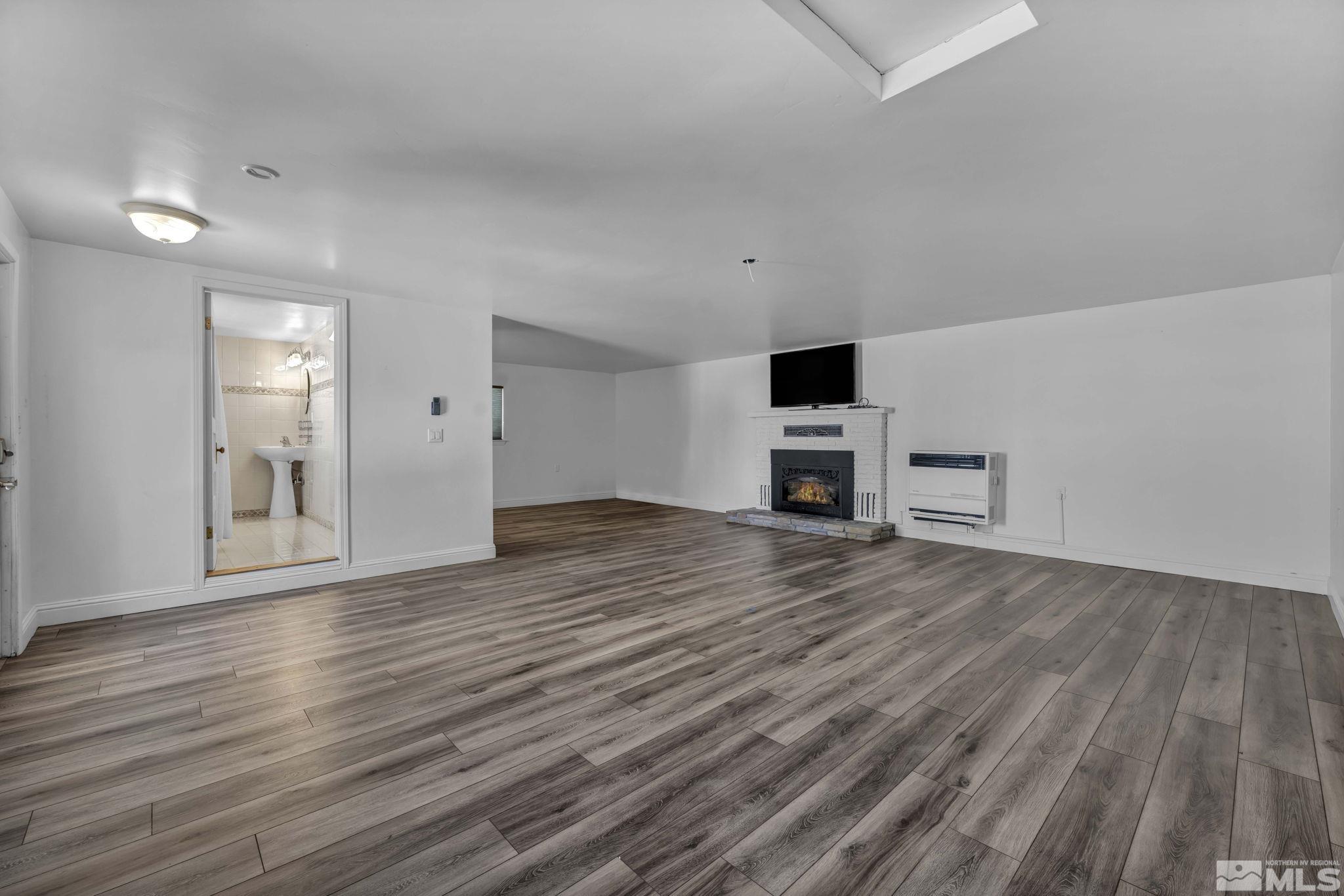 1558 First Street Property Photo 27