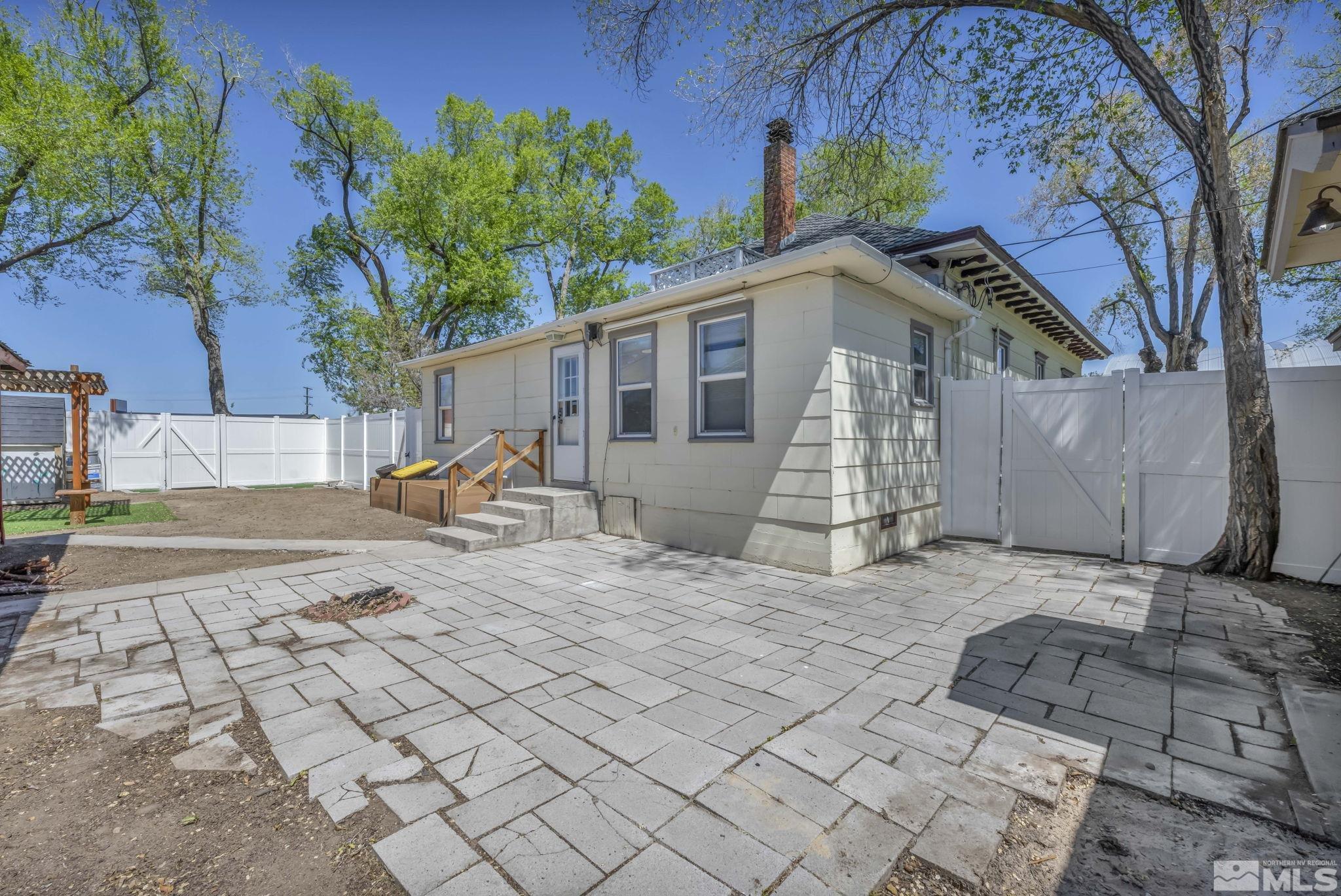1558 First Street Property Photo 33