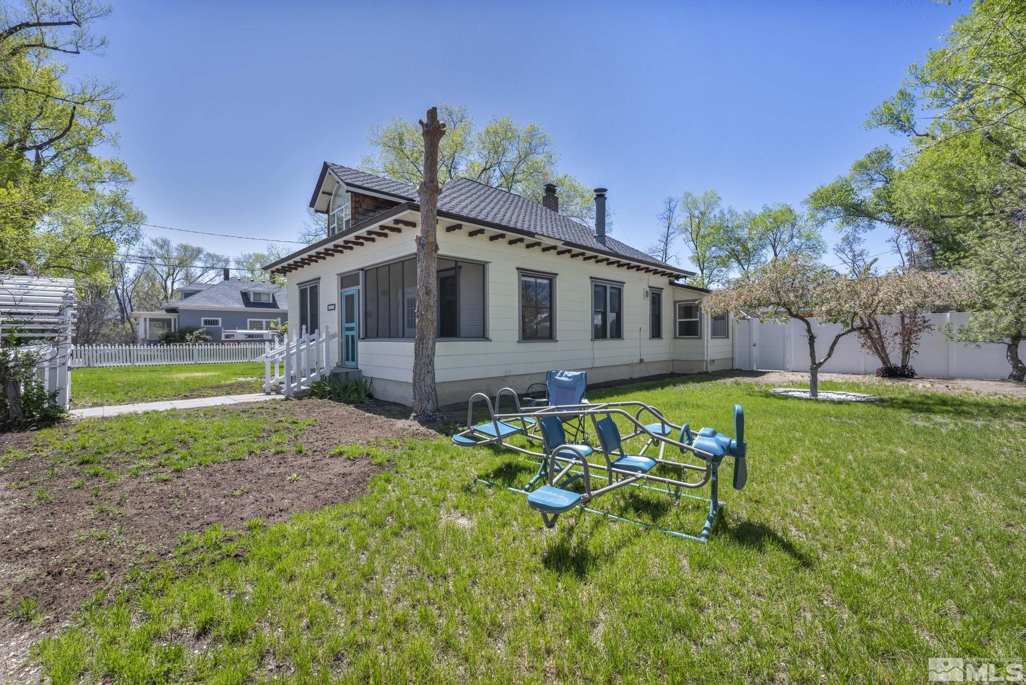 1558 First Street Property Photo 36