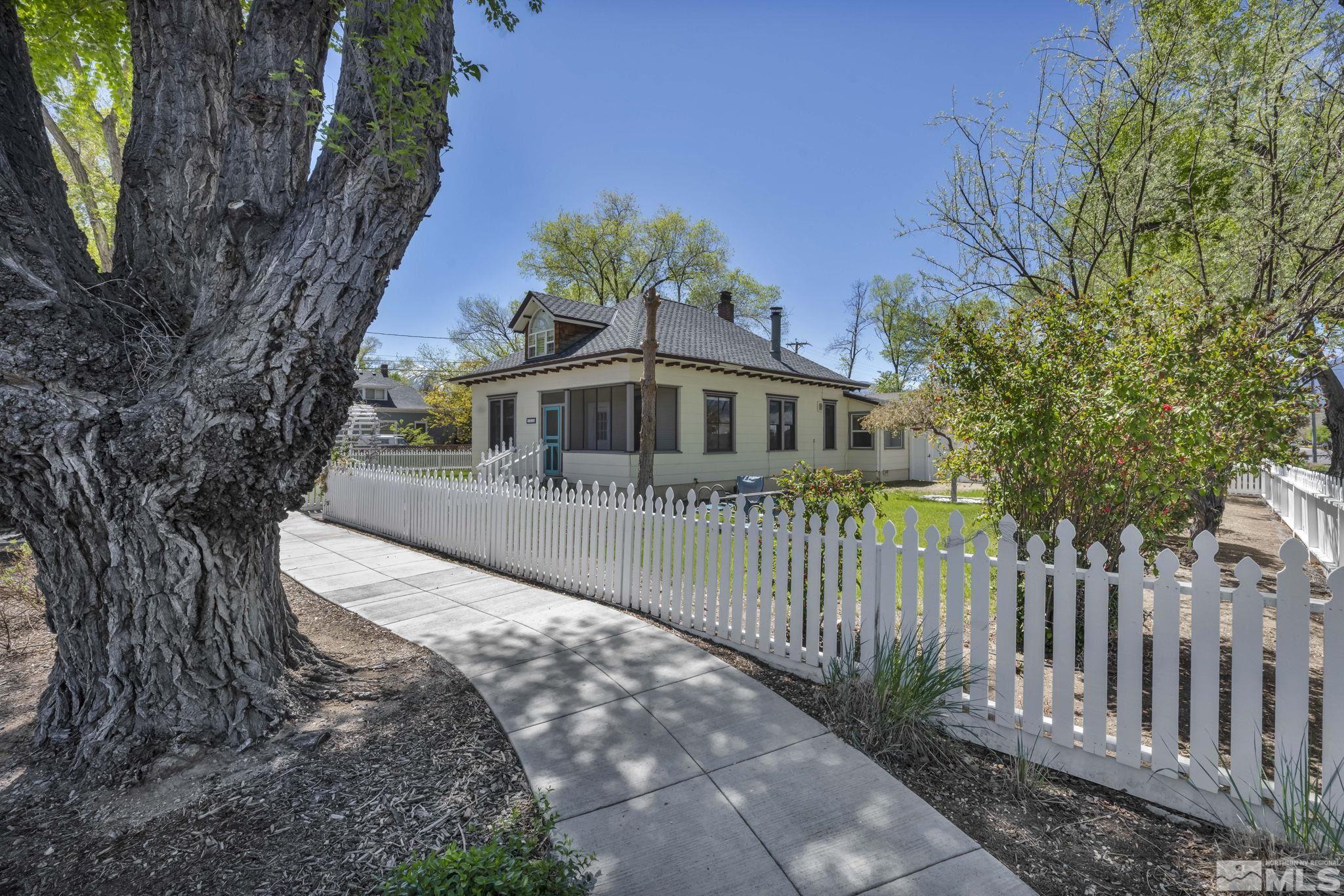 1558 First Street Property Photo 37