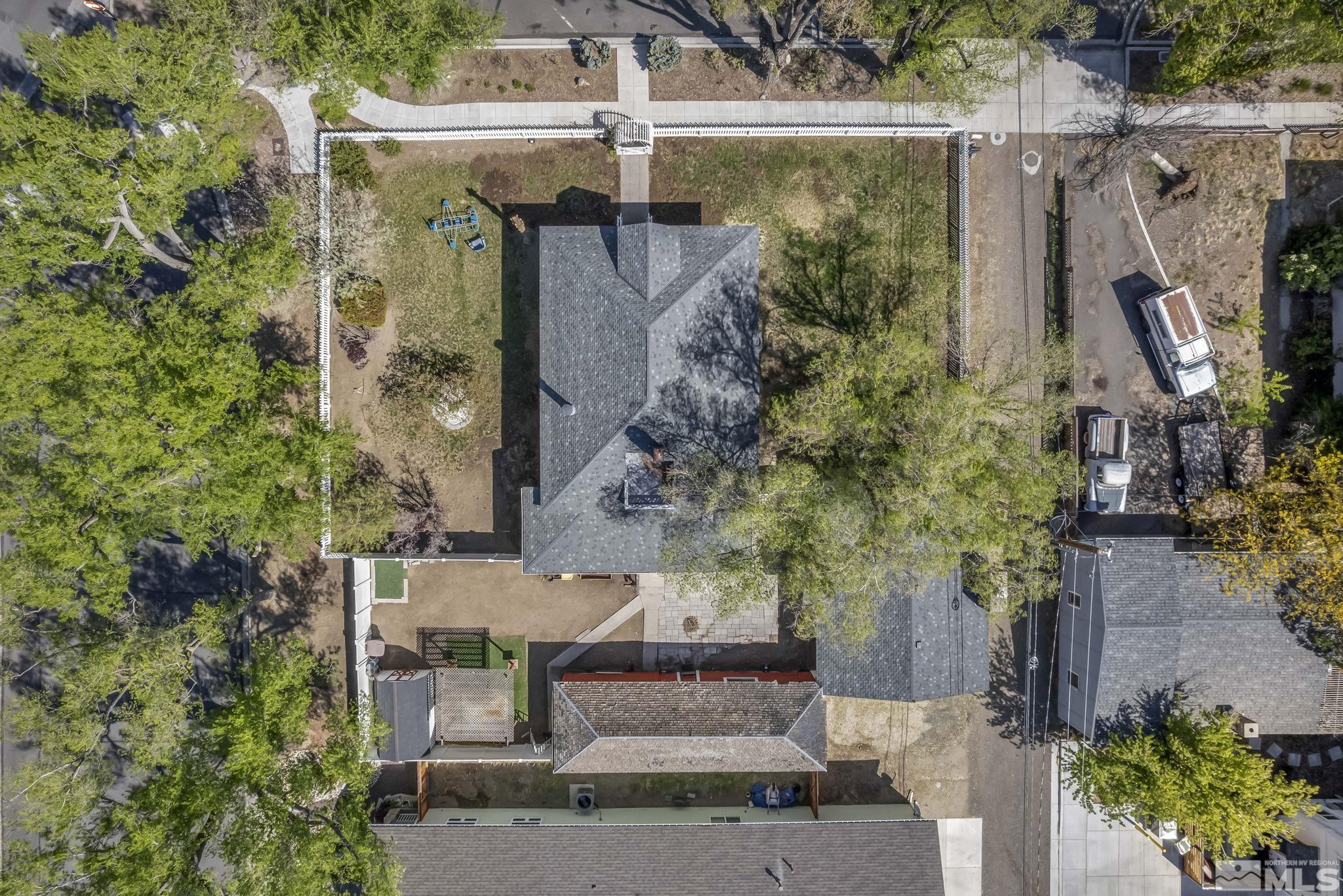 1558 First Street Property Photo 40