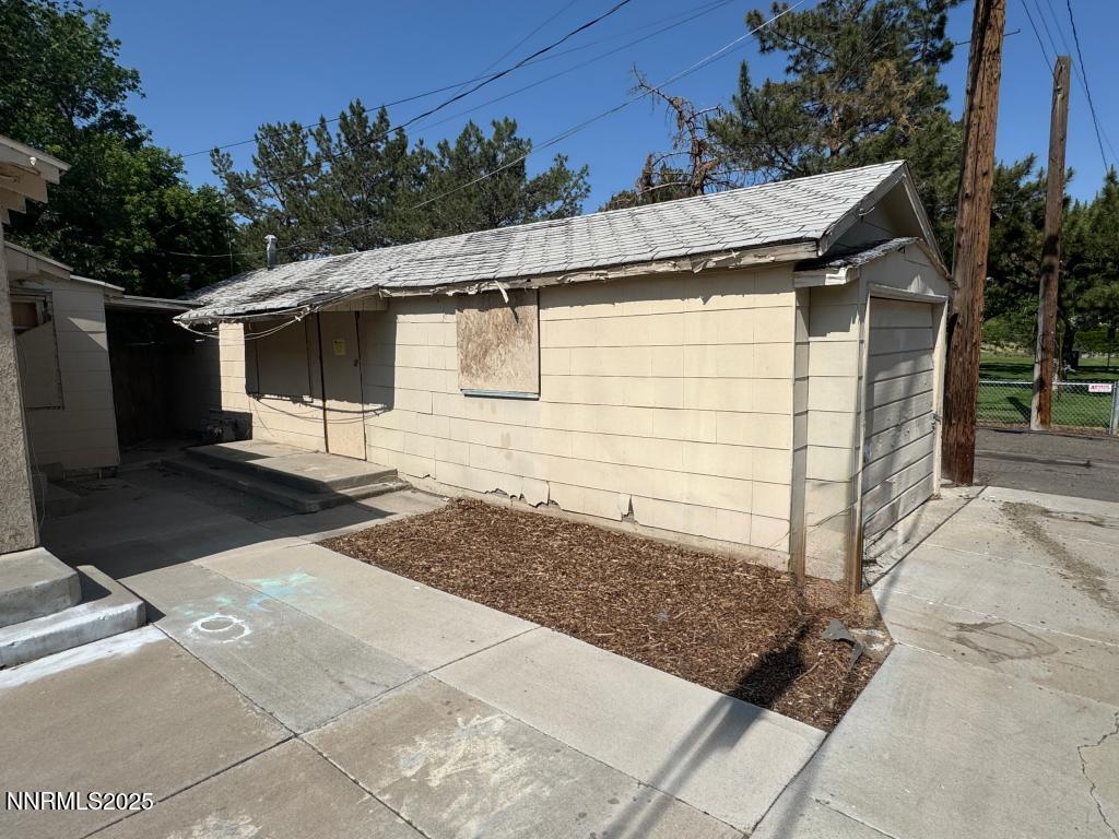 400 4th St Property Photo 14