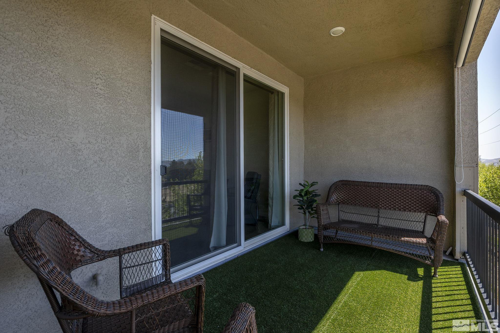 3177 Sterling Ridge Cir Property Photo 7