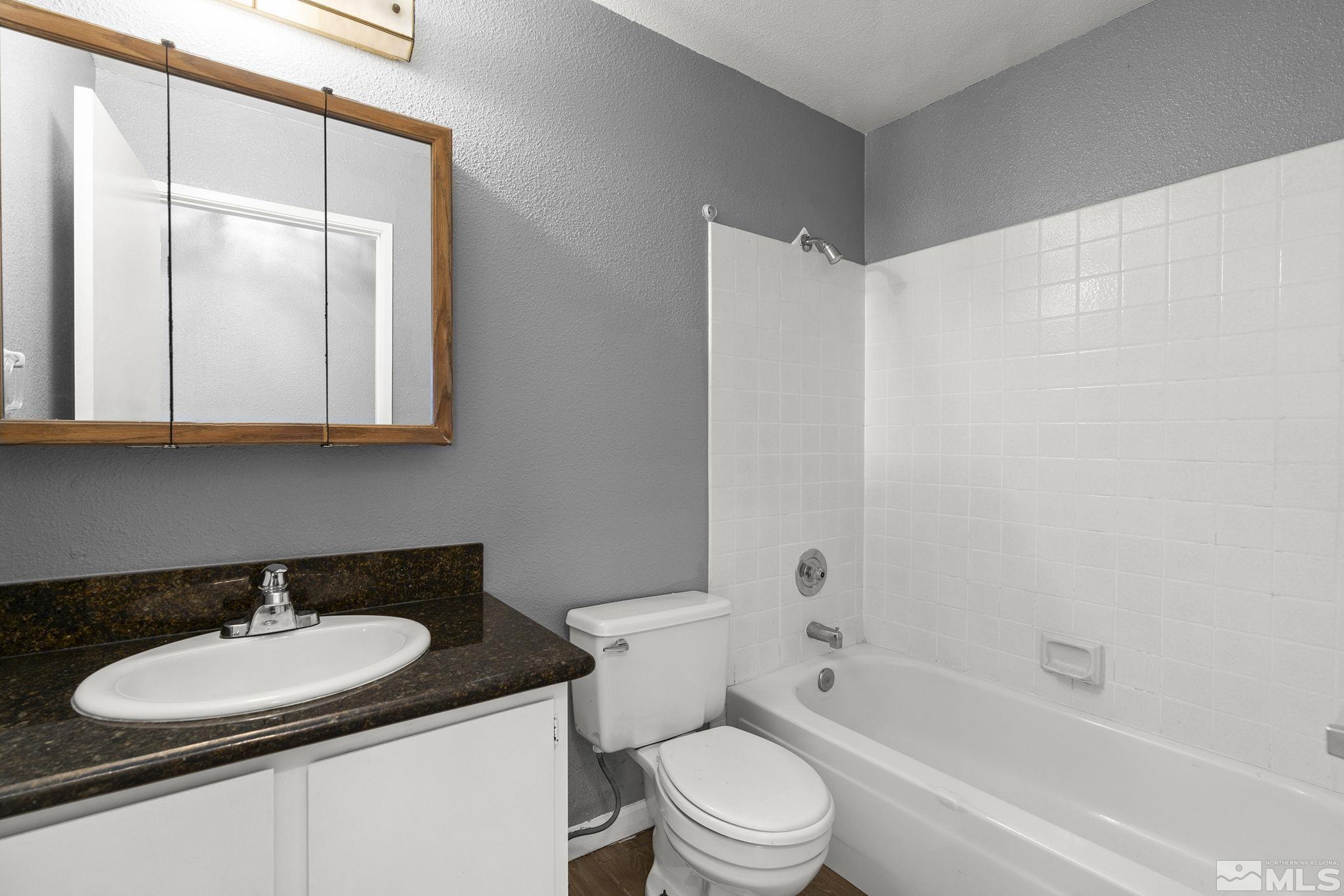 2090 Highview Ct Property Photo 10