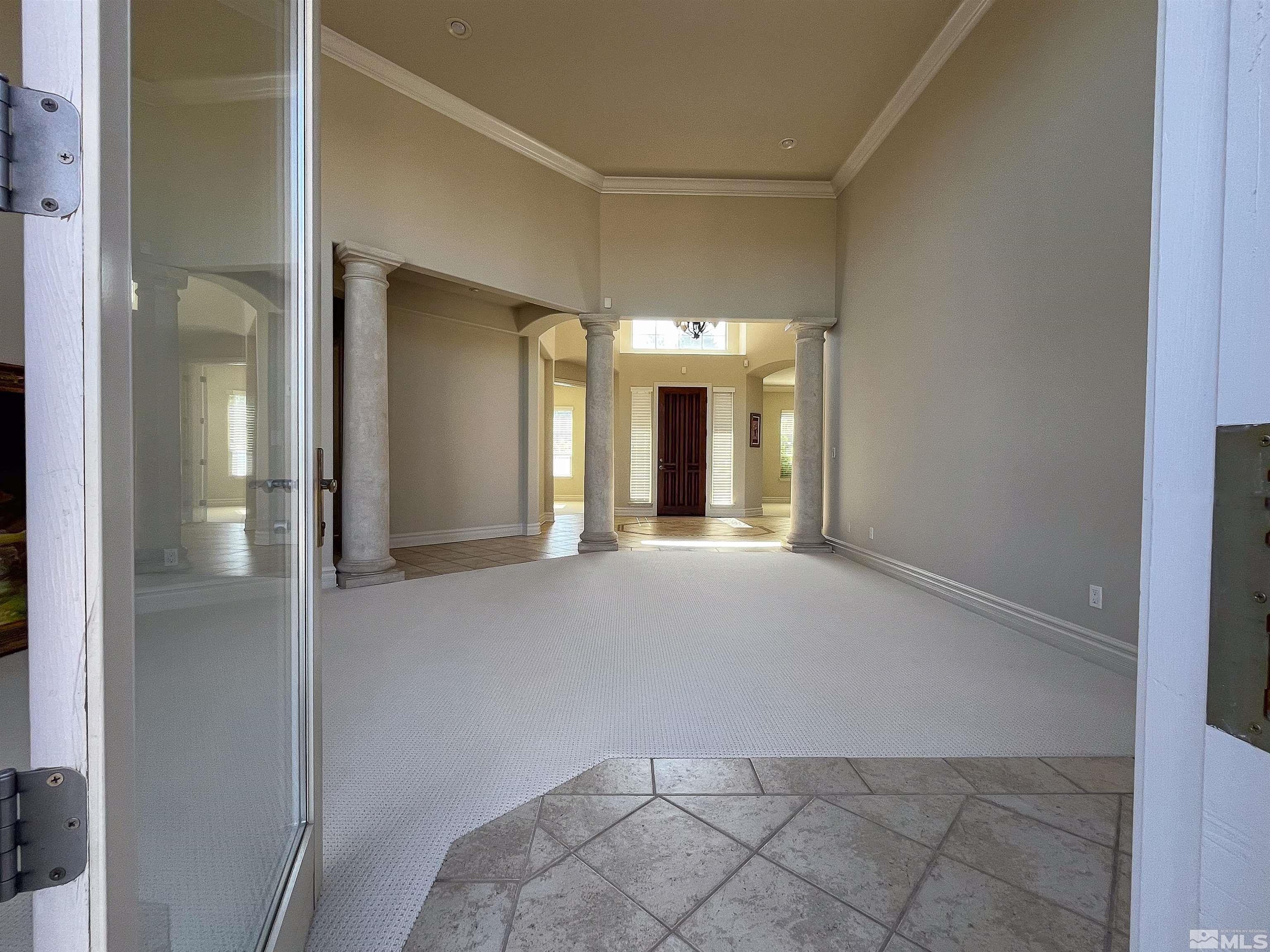 4875 Mountainshyre Rd Property Photo 5