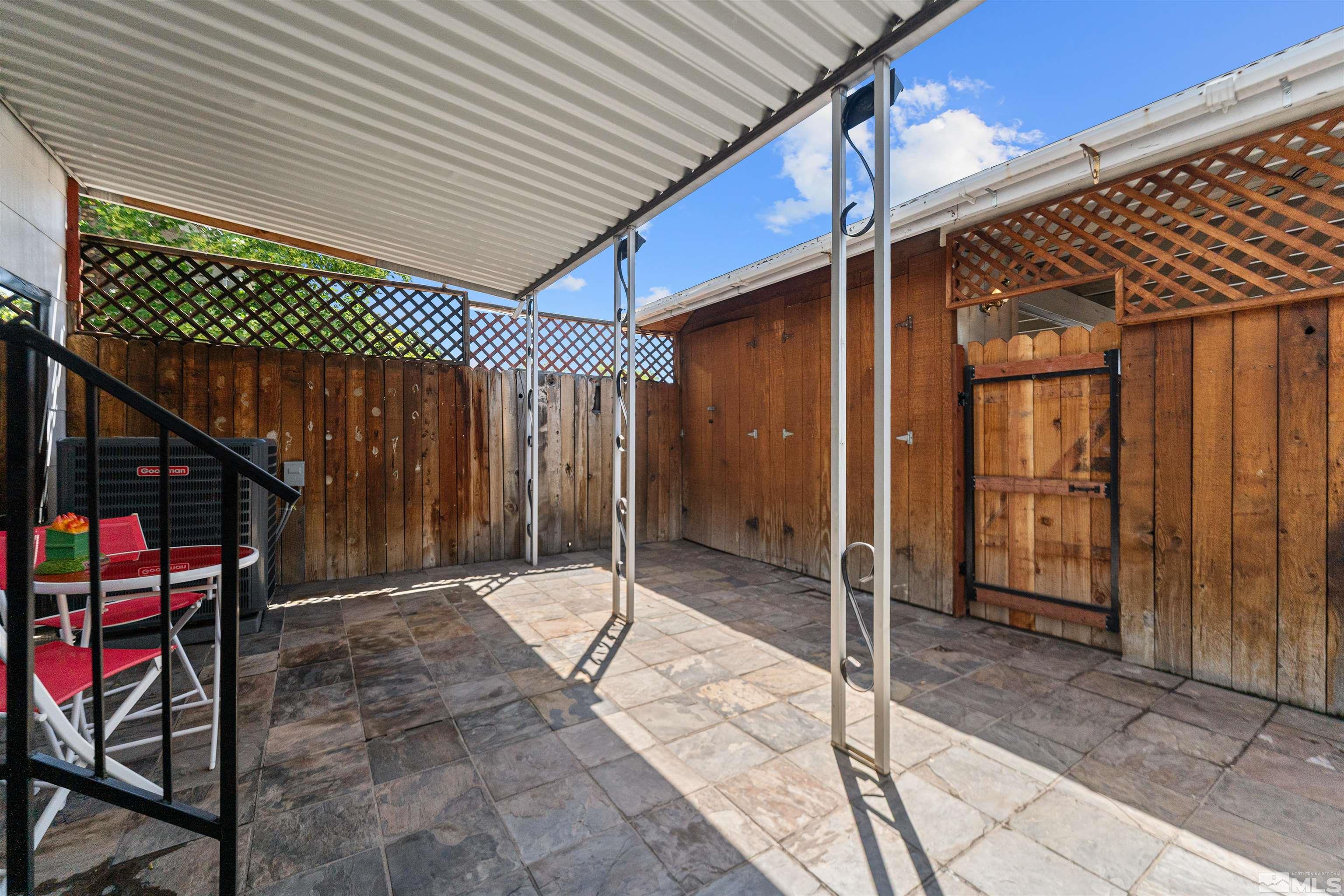 124 Smithridge Park Property Photo 31