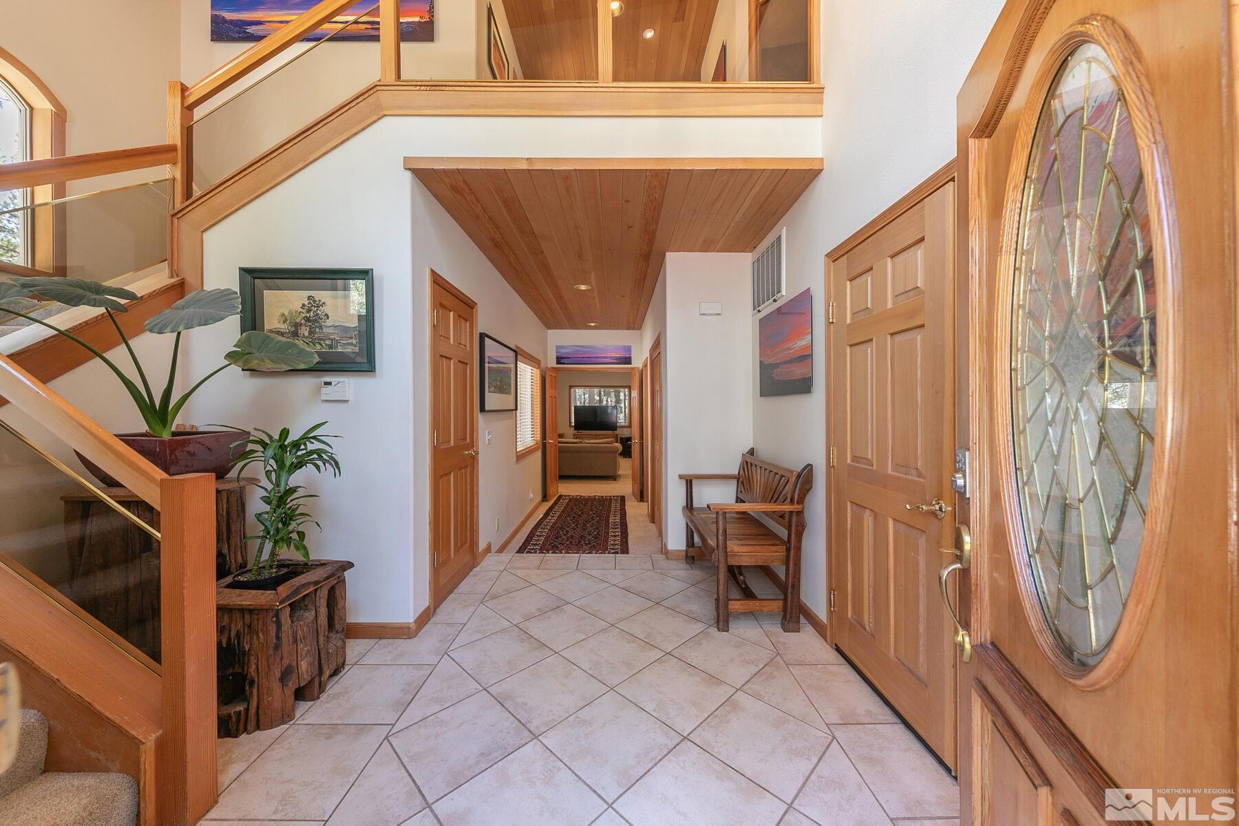 967 Jennifer Property Photo 5