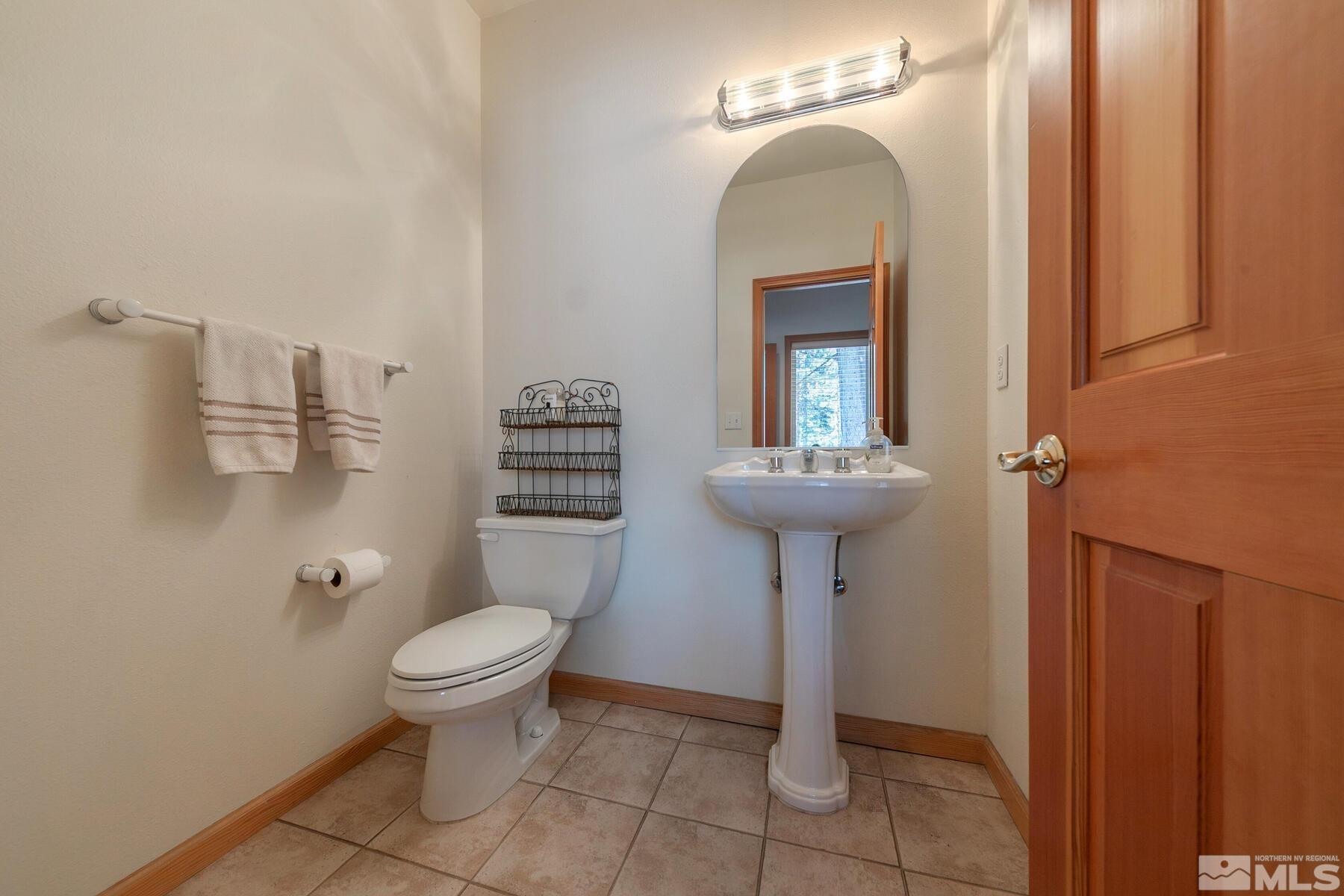 967 Jennifer Property Photo 25