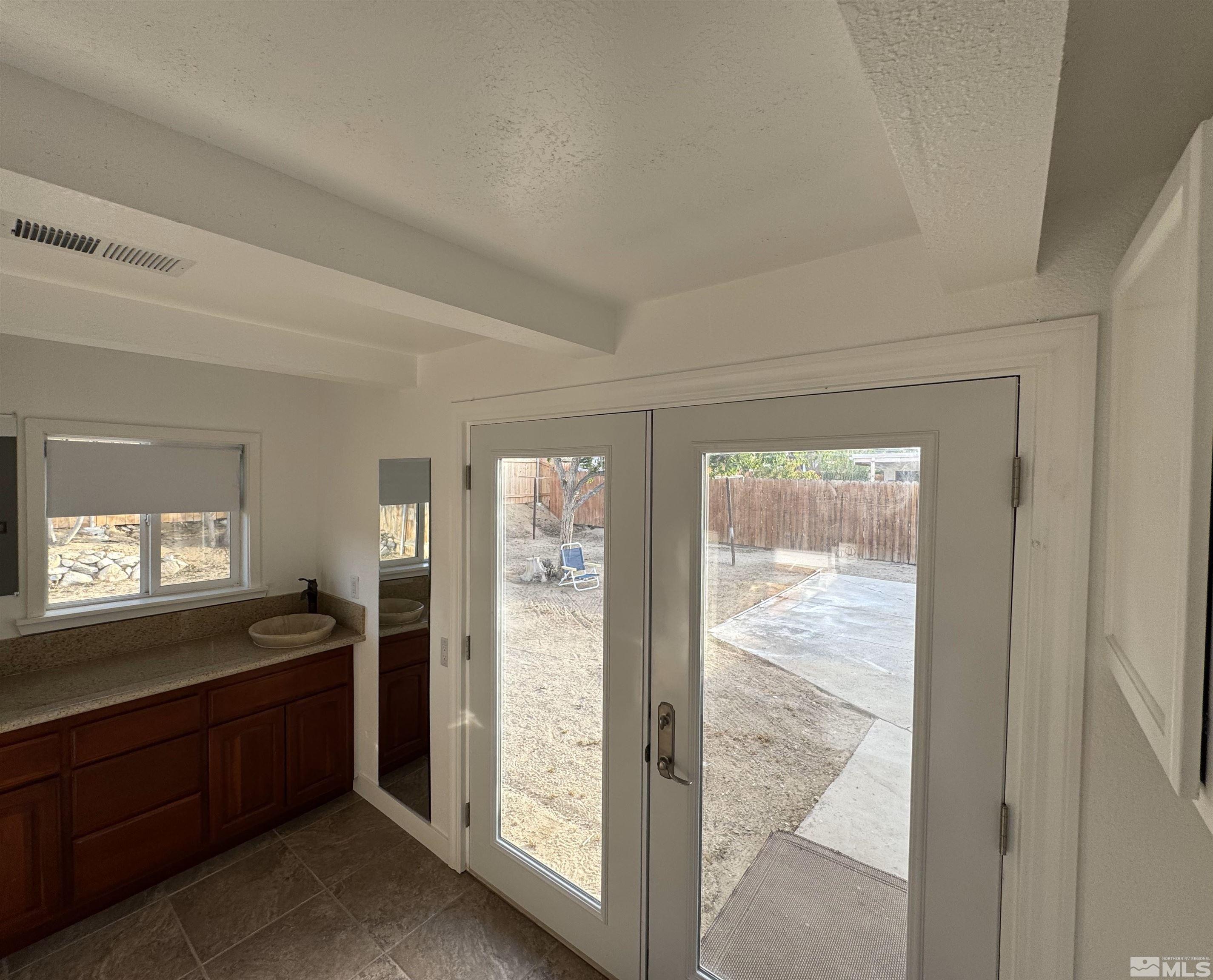 114 Harrison Street Property Photo 16