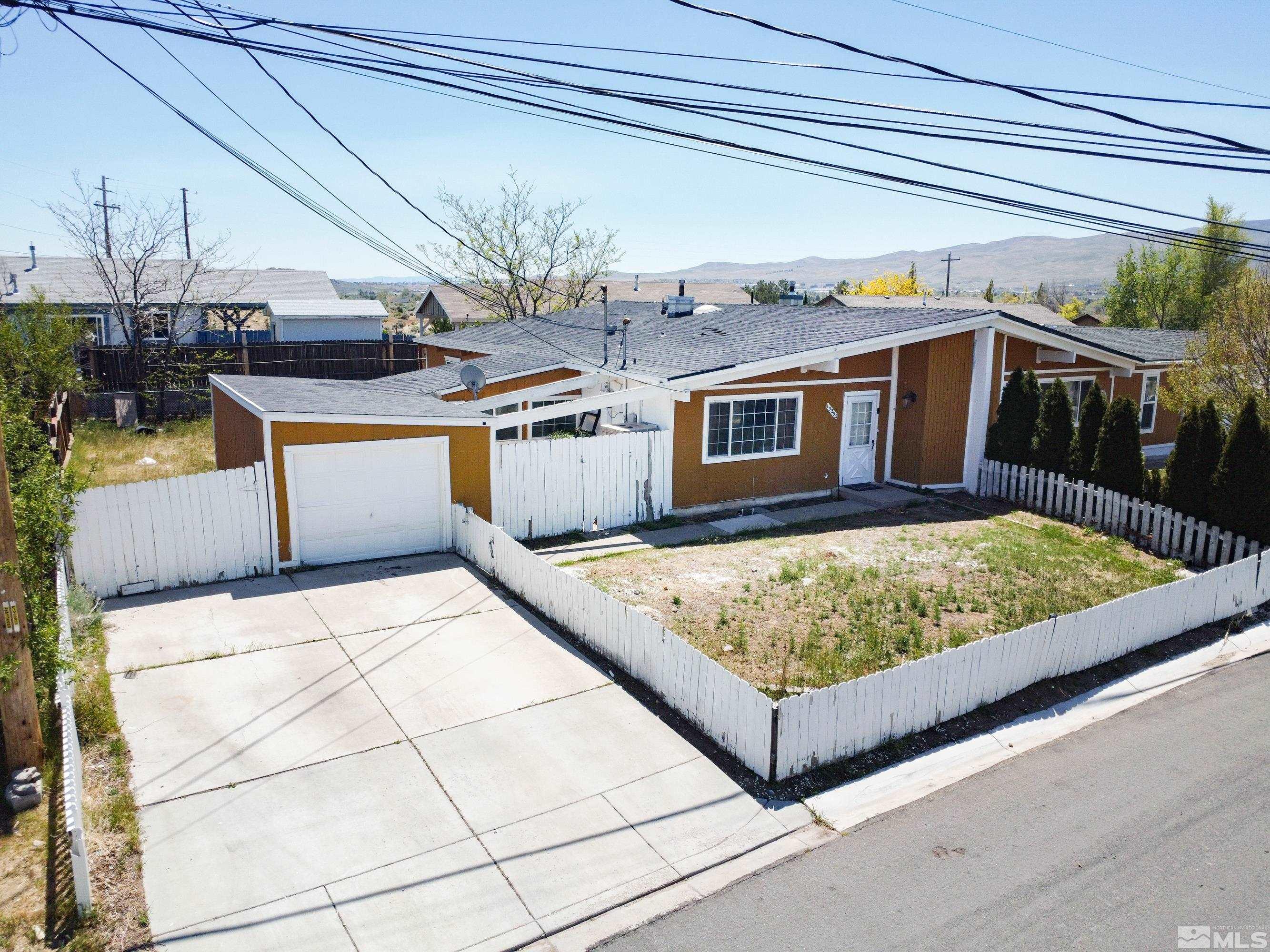 13292 Mt Whitney St Property Photo 1