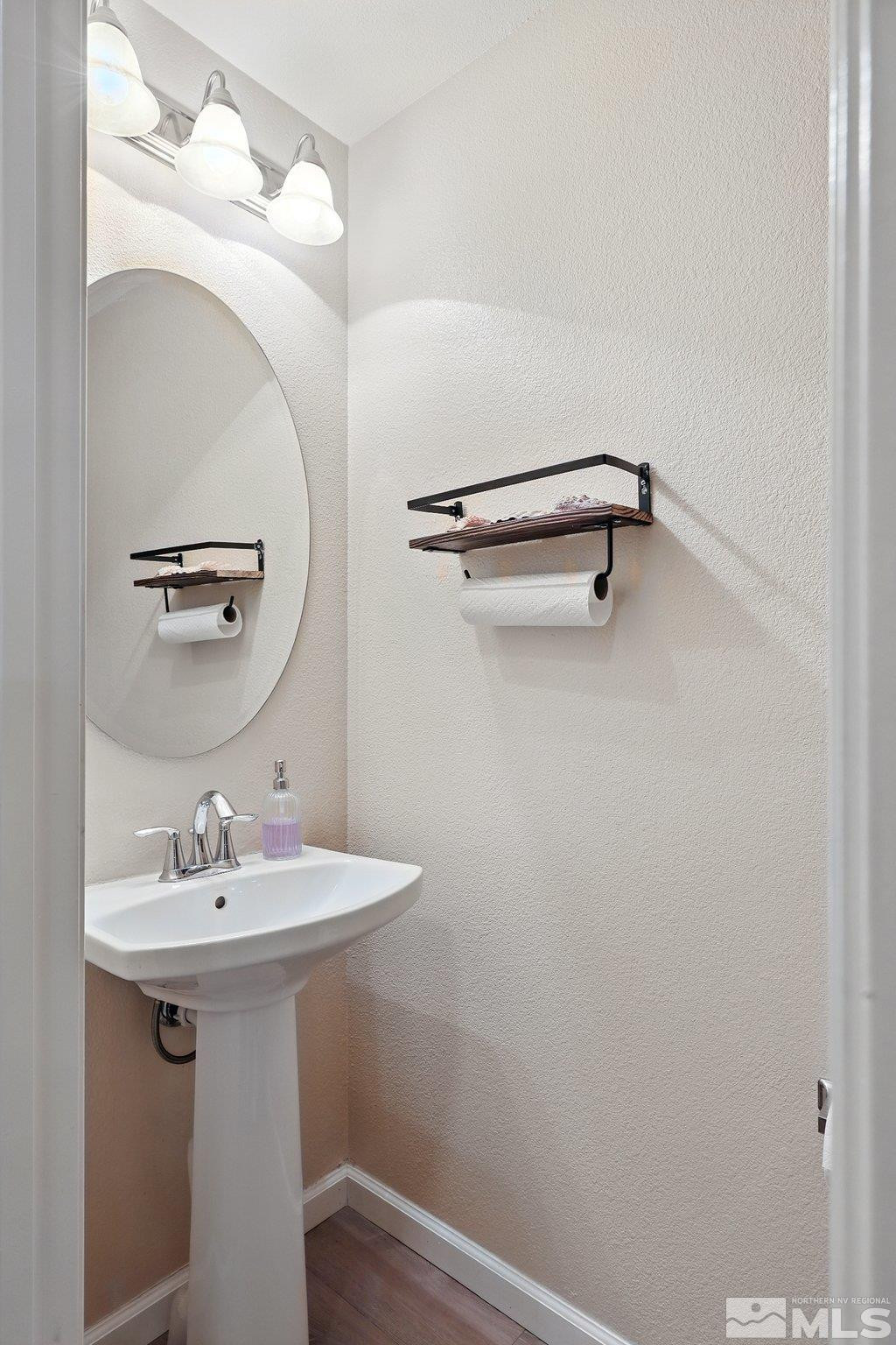 2265 Grosvenor Park Place Property Photo 14