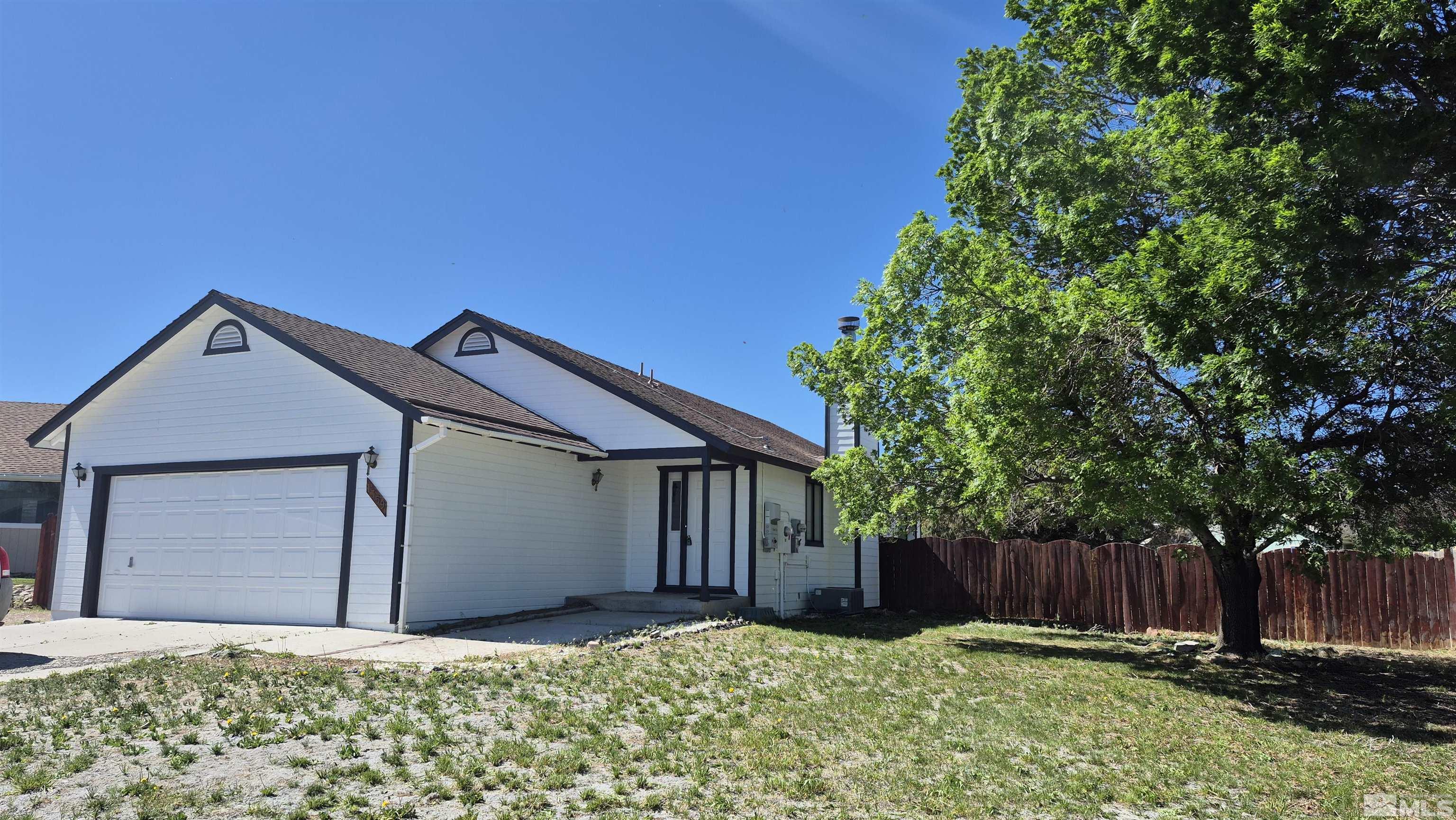 1359 Victoria Drive Property Photo 1