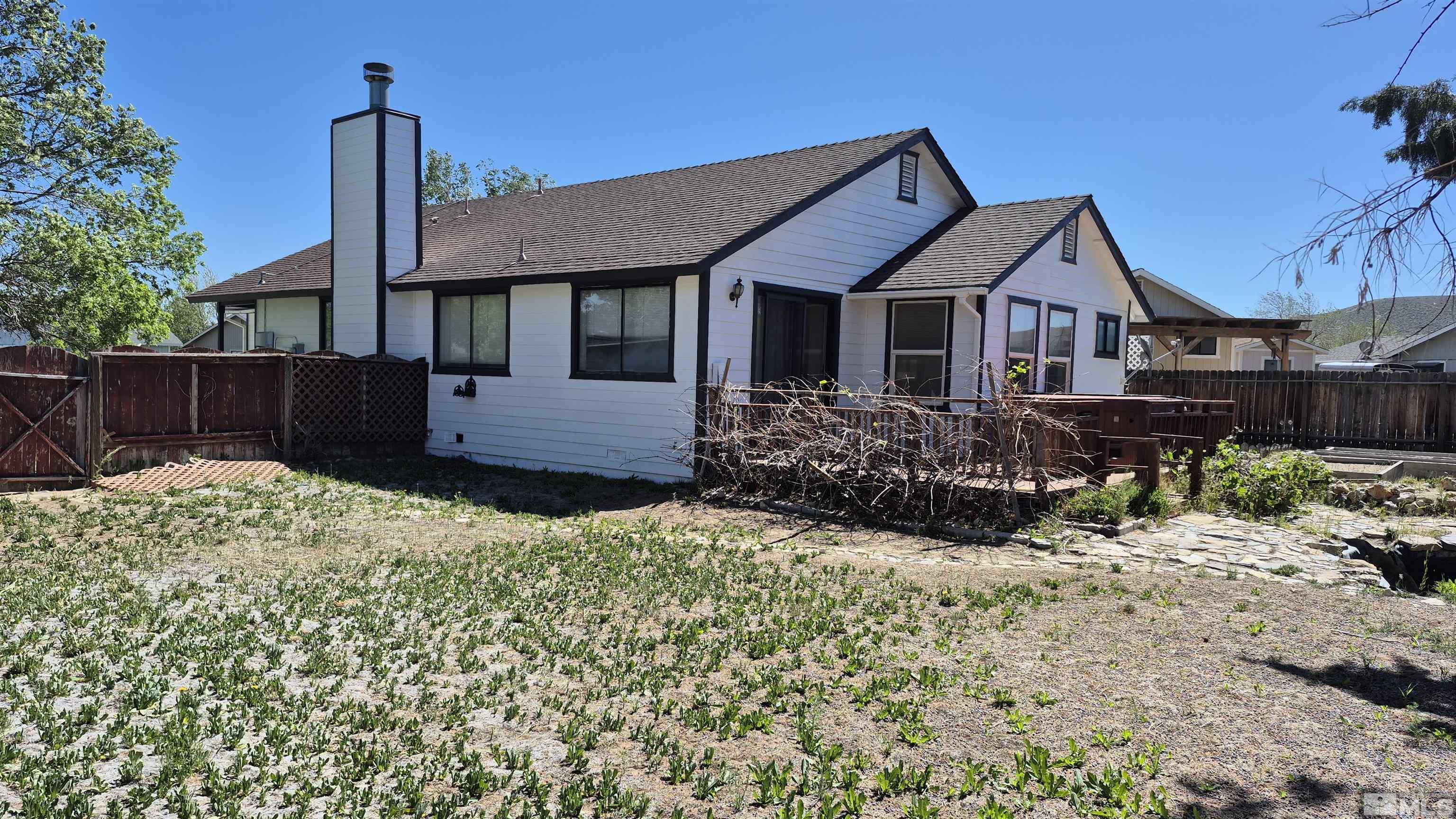 1359 Victoria Drive Property Photo