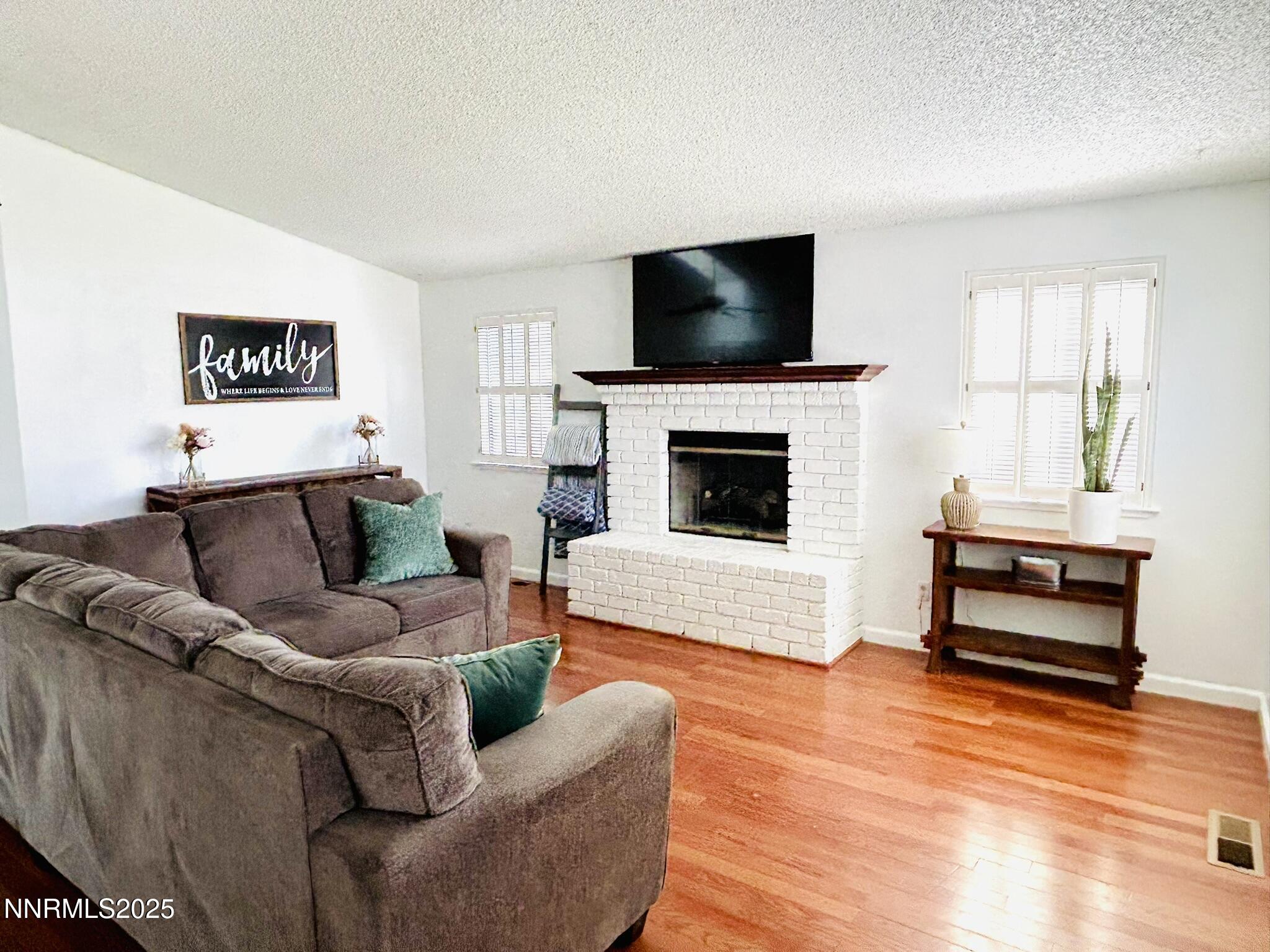 1357 Victoria Drive Property Photo 7