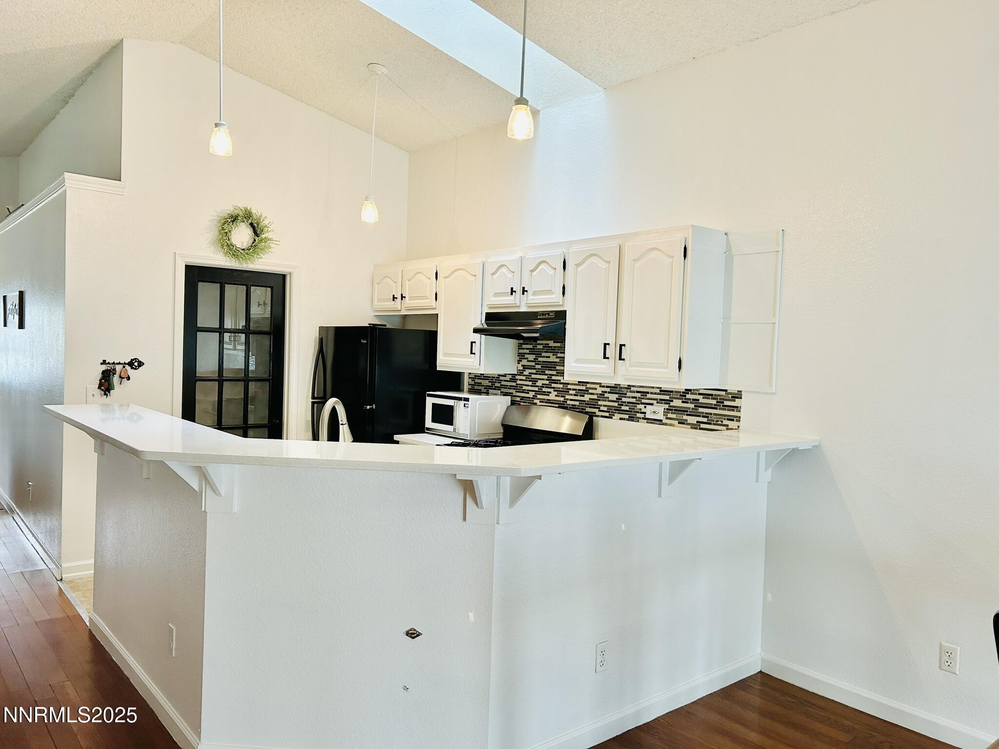 1357 Victoria Drive Property Photo 12