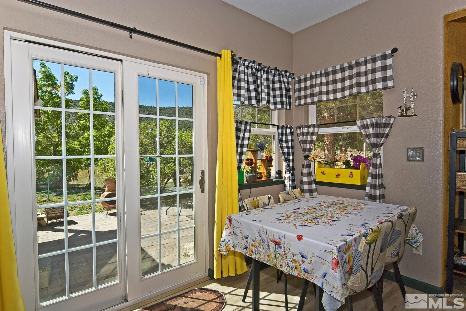 115 Chambers Ln Property Photo 15