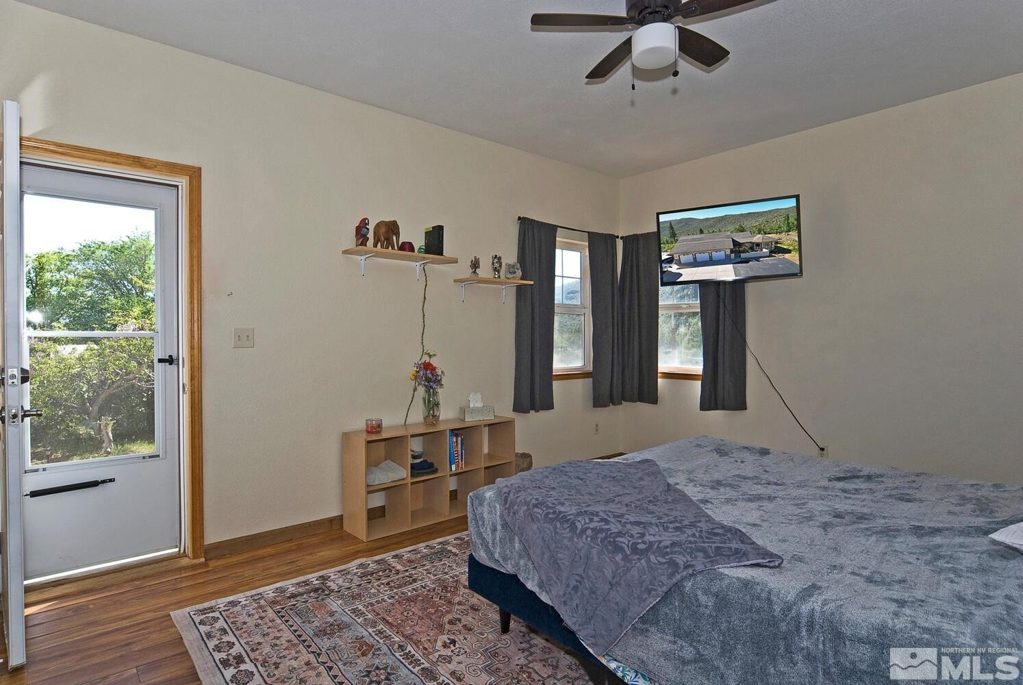 115 Chambers Ln Property Photo 25
