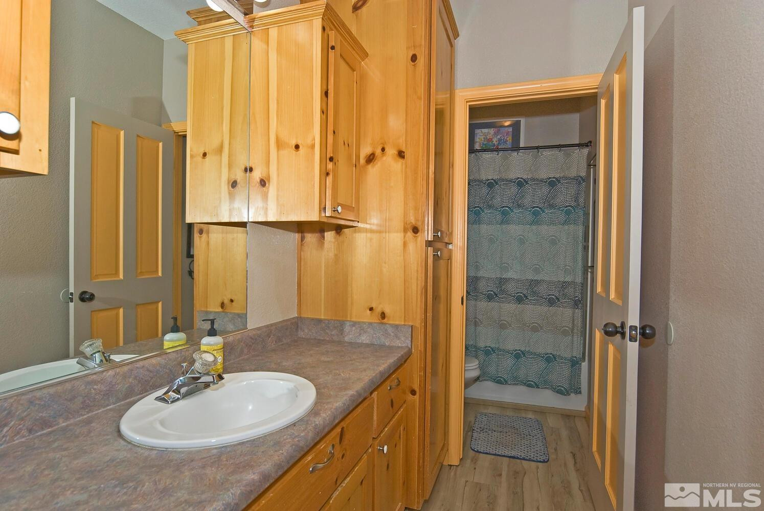 115 Chambers Ln Property Photo 26