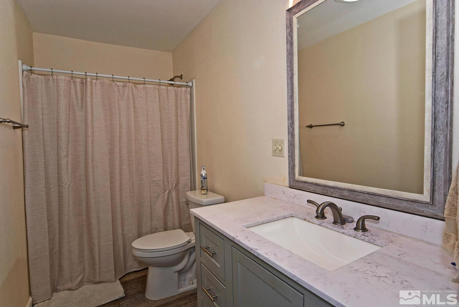 115 Chambers Ln Property Photo 33