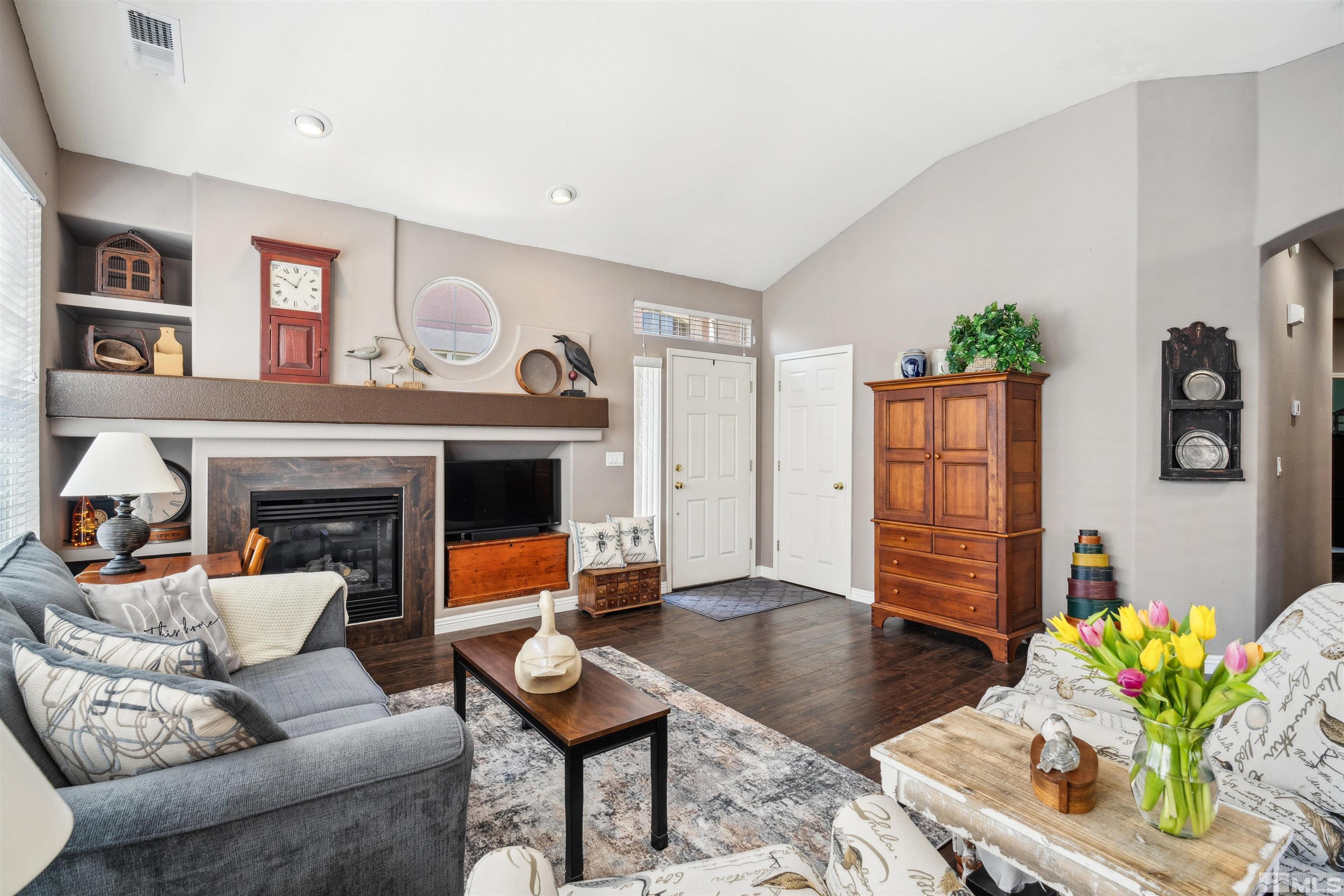 1236 Tule Drive Property Photo 4