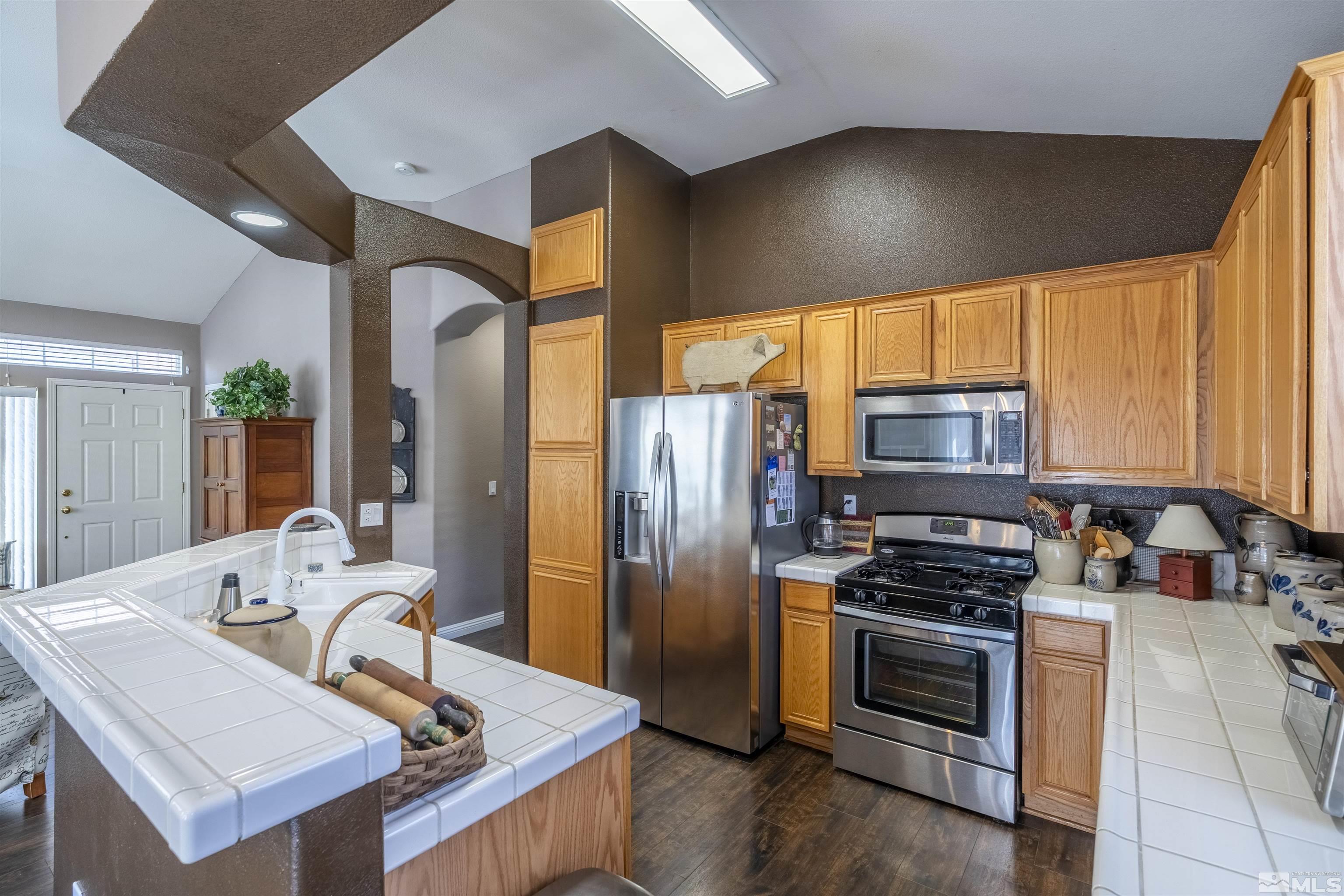 1236 Tule Drive Property Photo 8