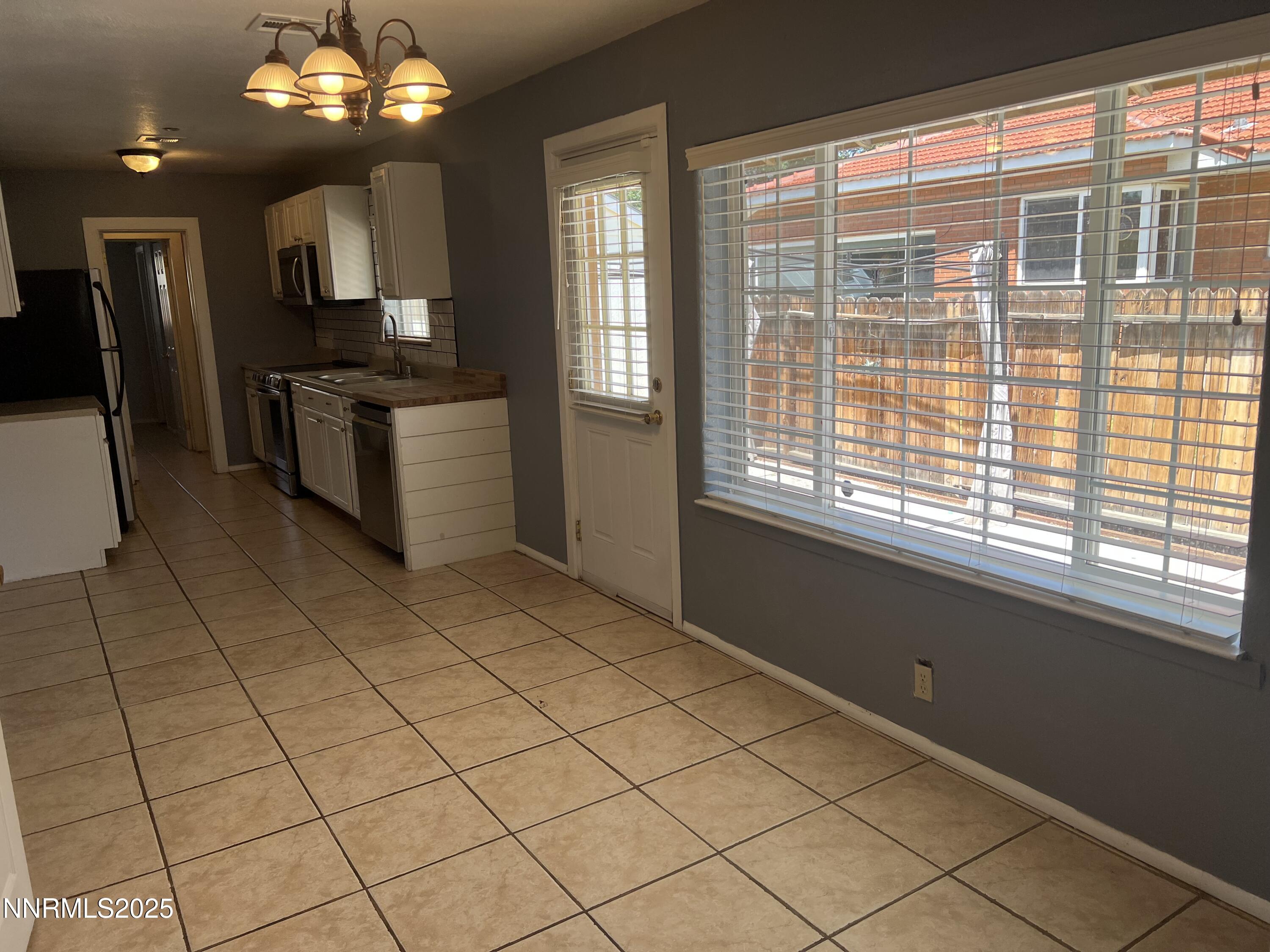 9 N Nevada St Property Photo 9
