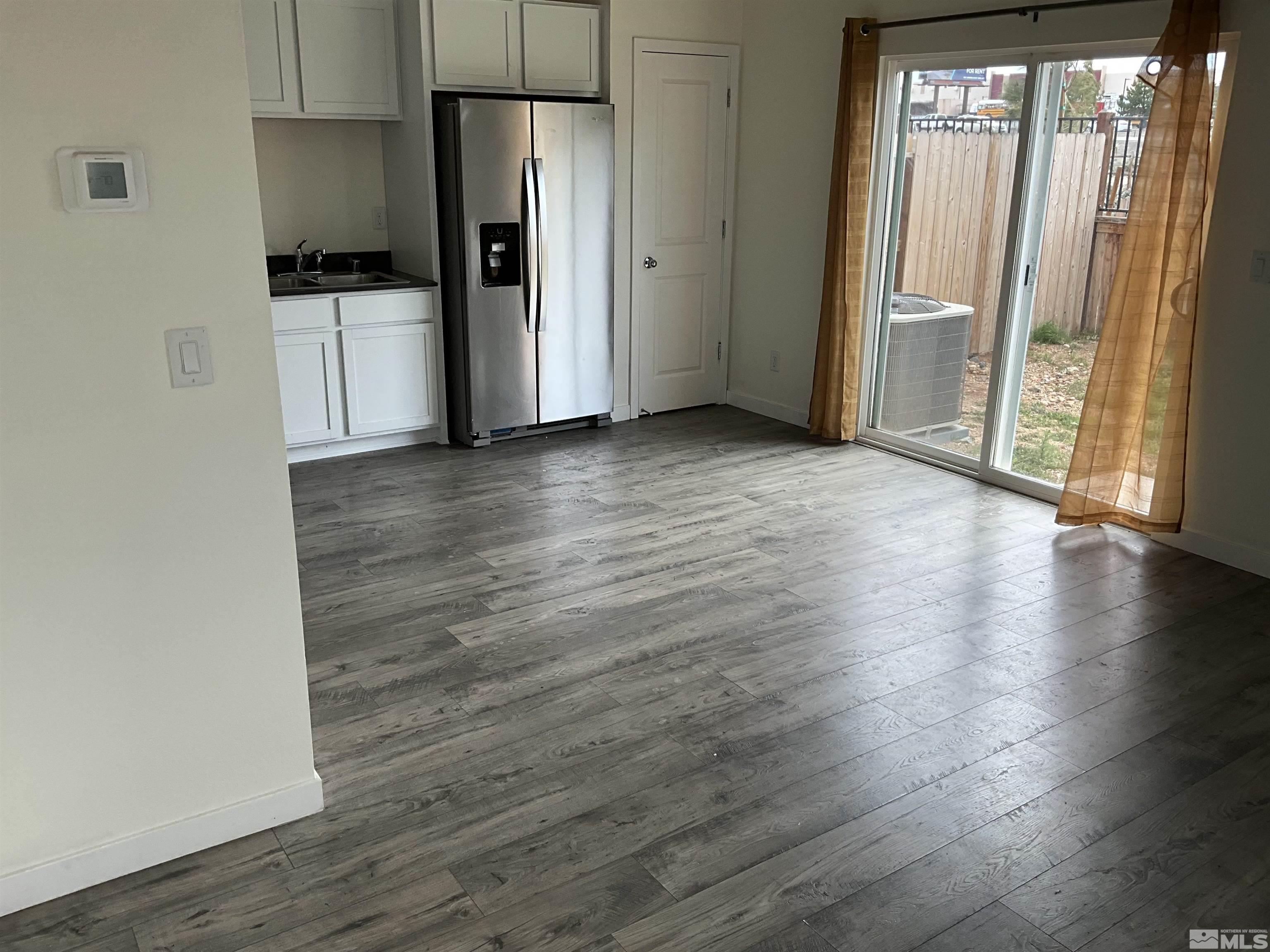 8898 Wolf Moon Dr Property Photo 2