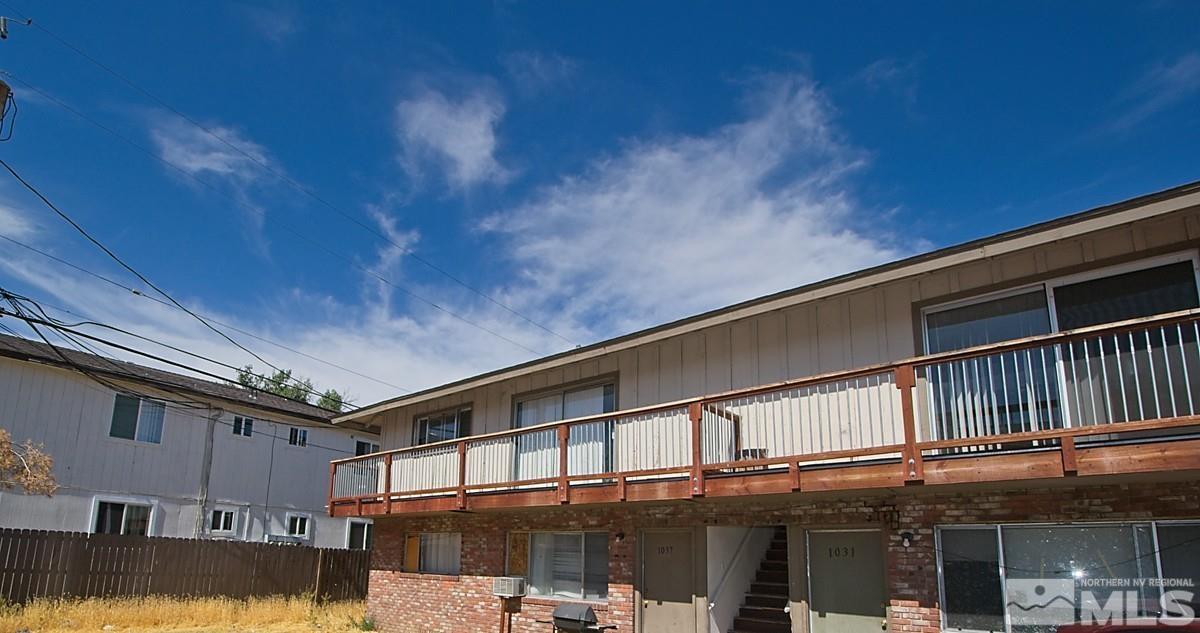 1033 Parkview Street Property Photo 6