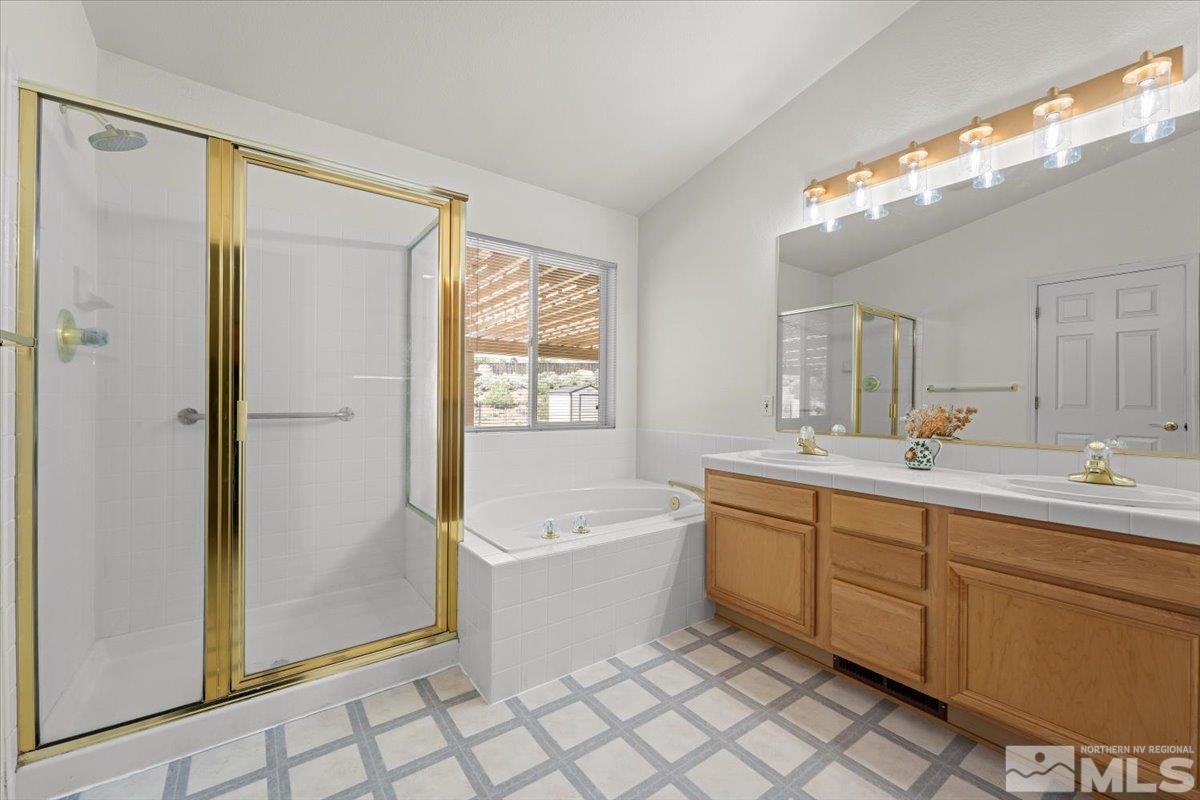 15524 Quicksilver Drive Property Photo 31