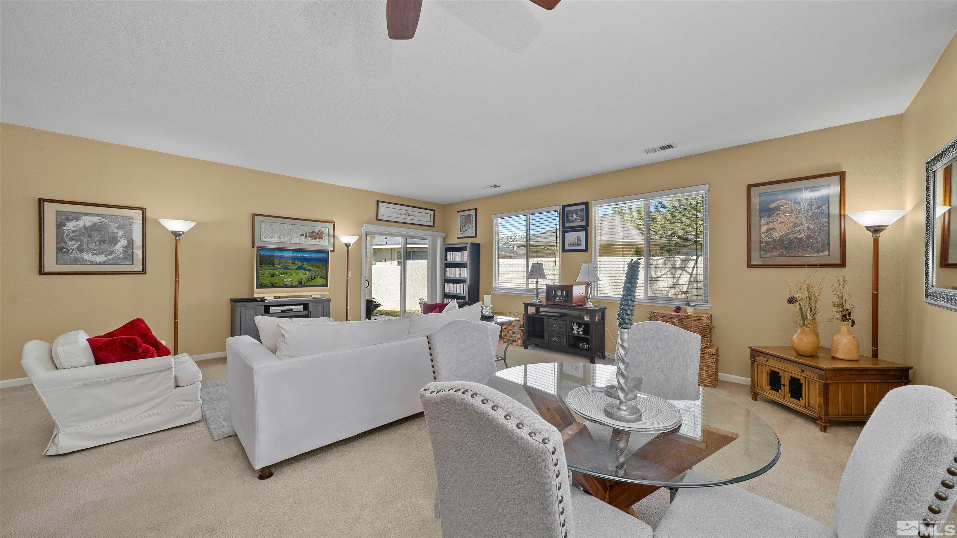 1230 Quail Run Drive Property Photo 4