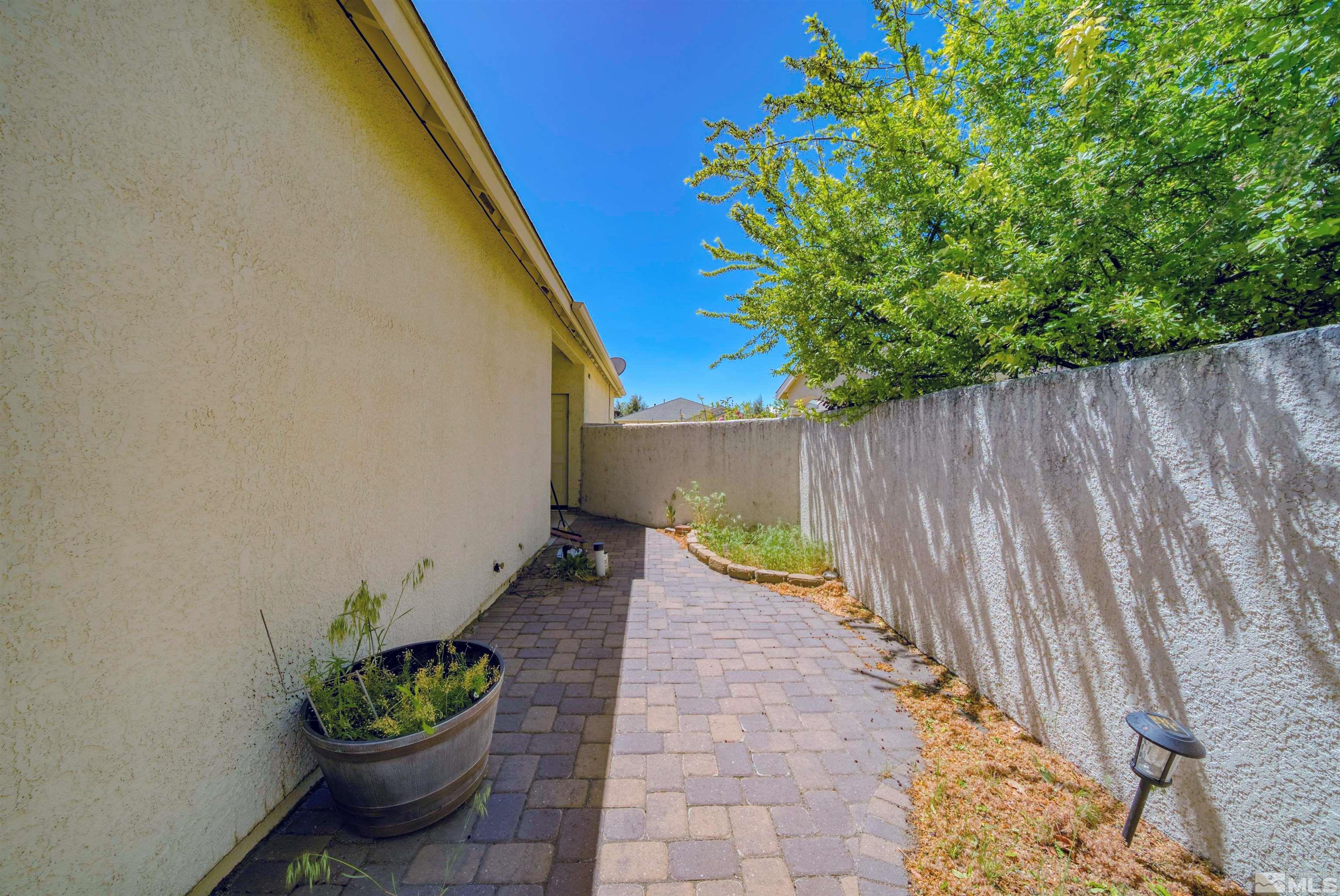 1230 Quail Run Drive Property Photo 23