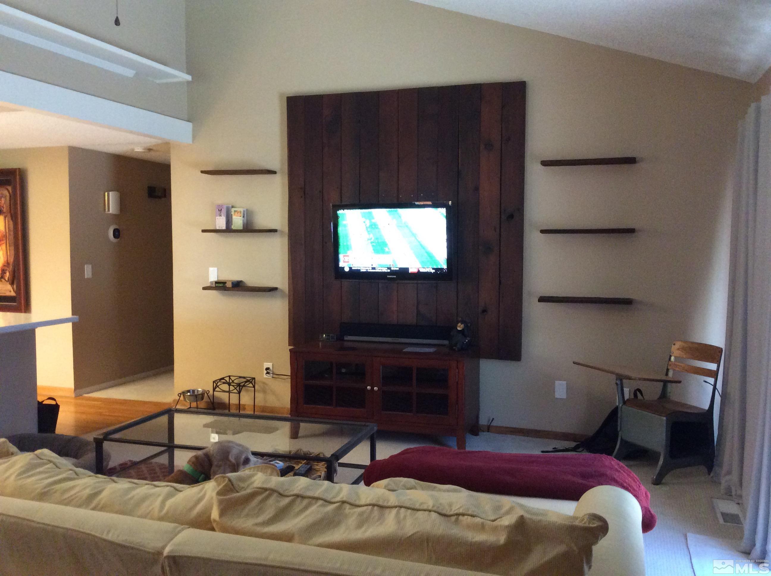 4815 Golden Springs Drive Property Photo 10