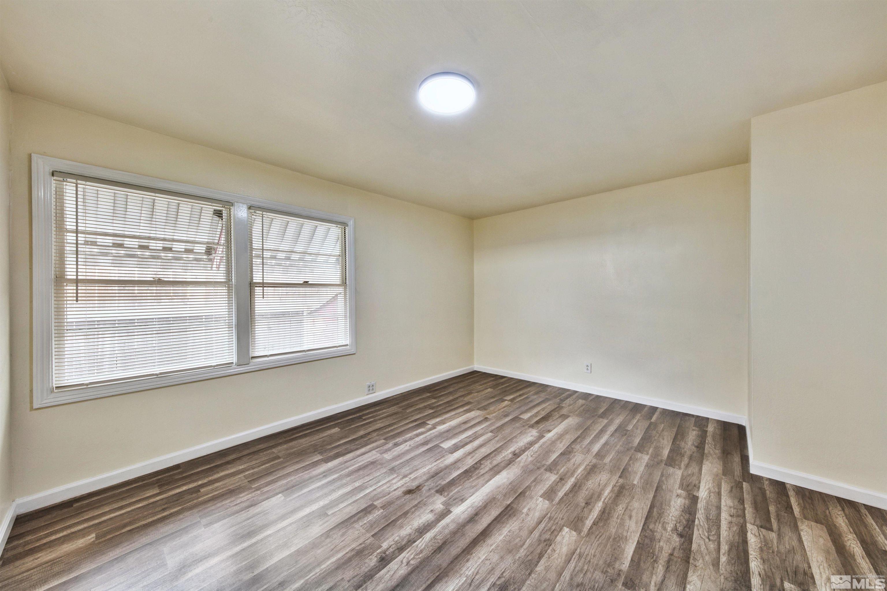1515 N Carson Street Property Photo 9