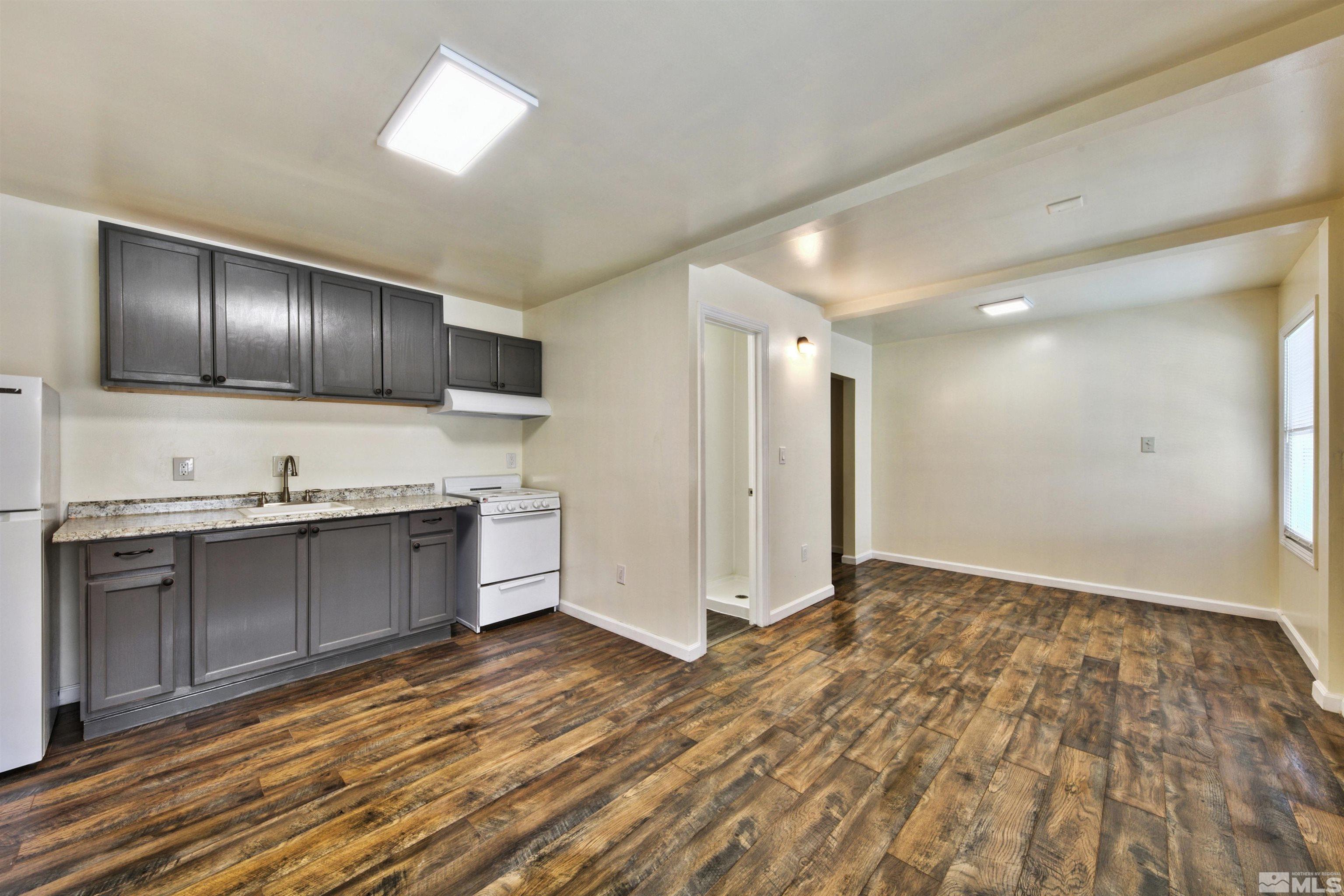 1515 N Carson Street Property Photo 11