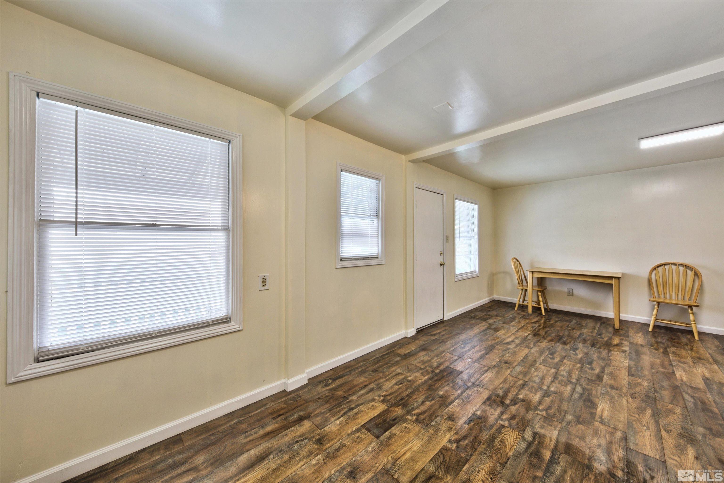 1515 N Carson Street Property Photo 12