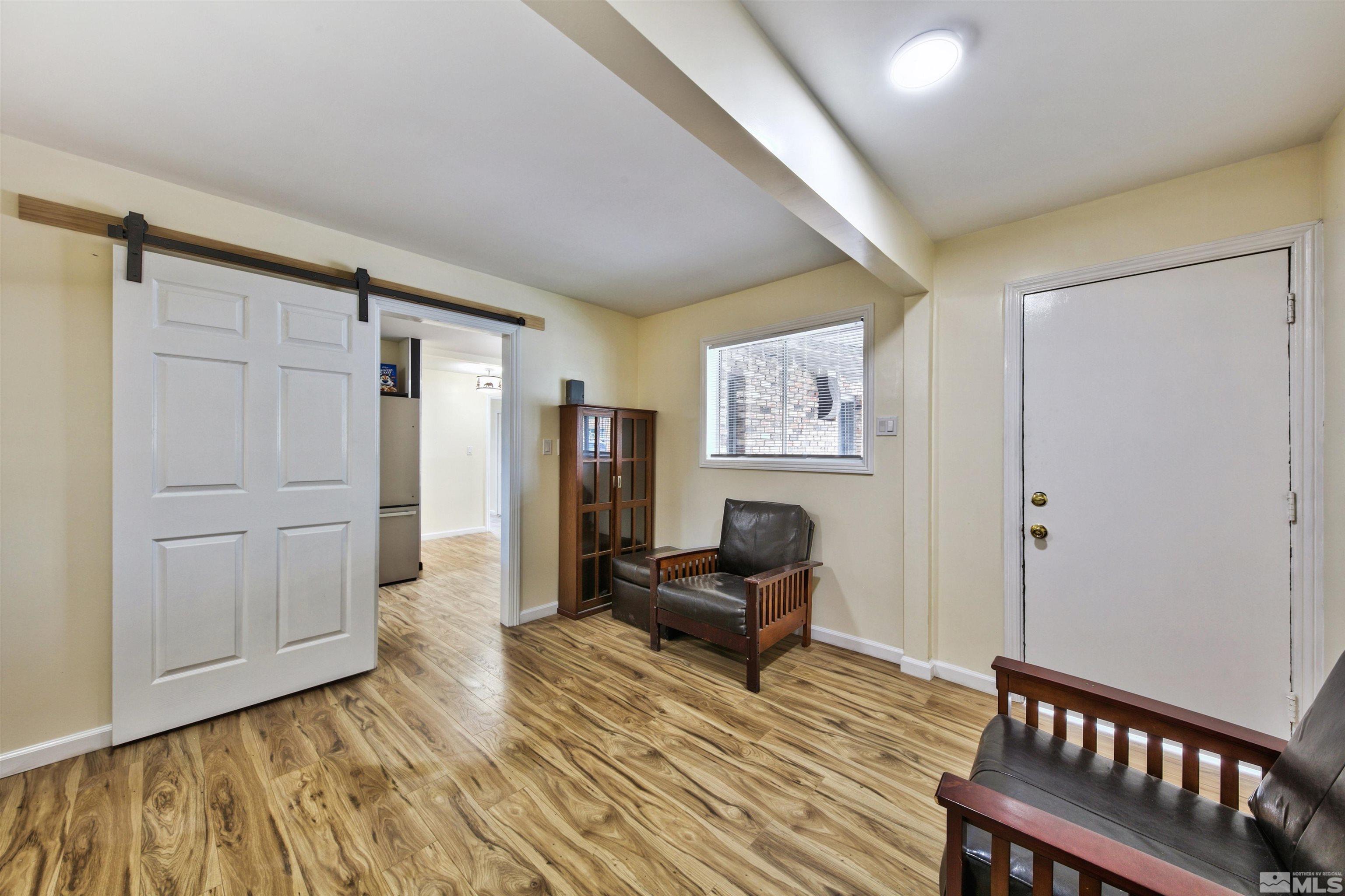 1515 N Carson Street Property Photo 14