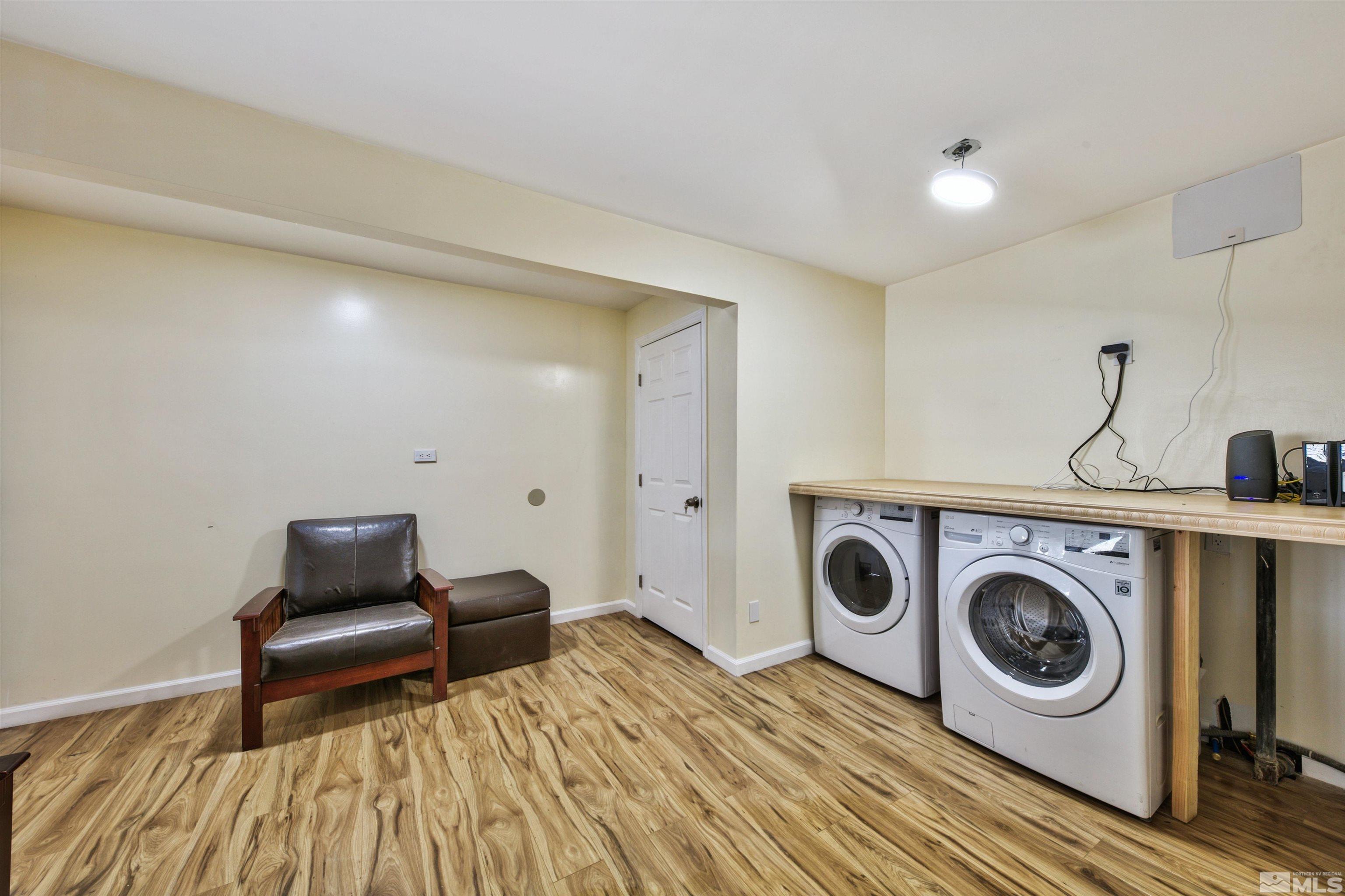 1515 N Carson Street Property Photo 15