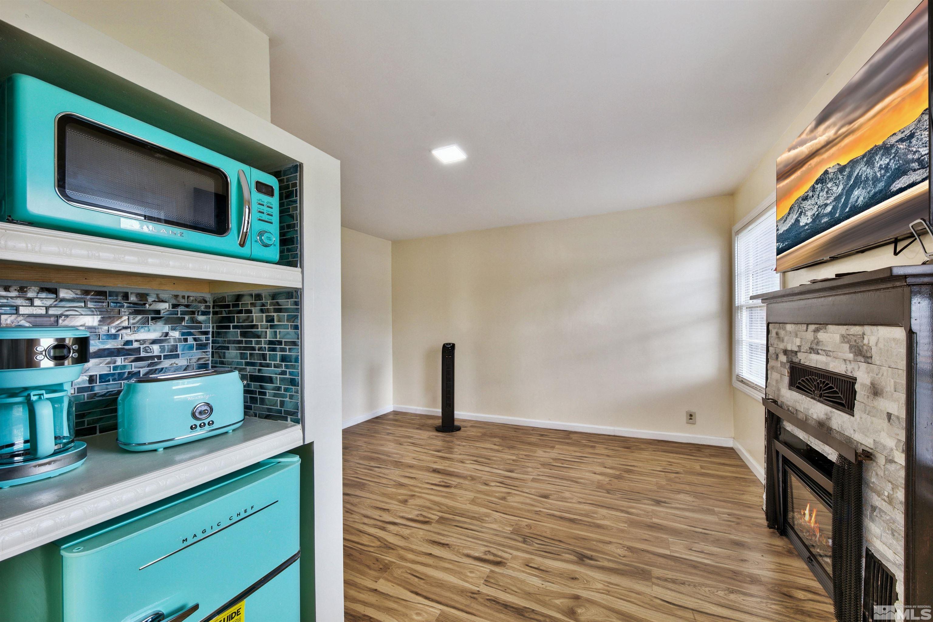 1515 N Carson Street Property Photo 24