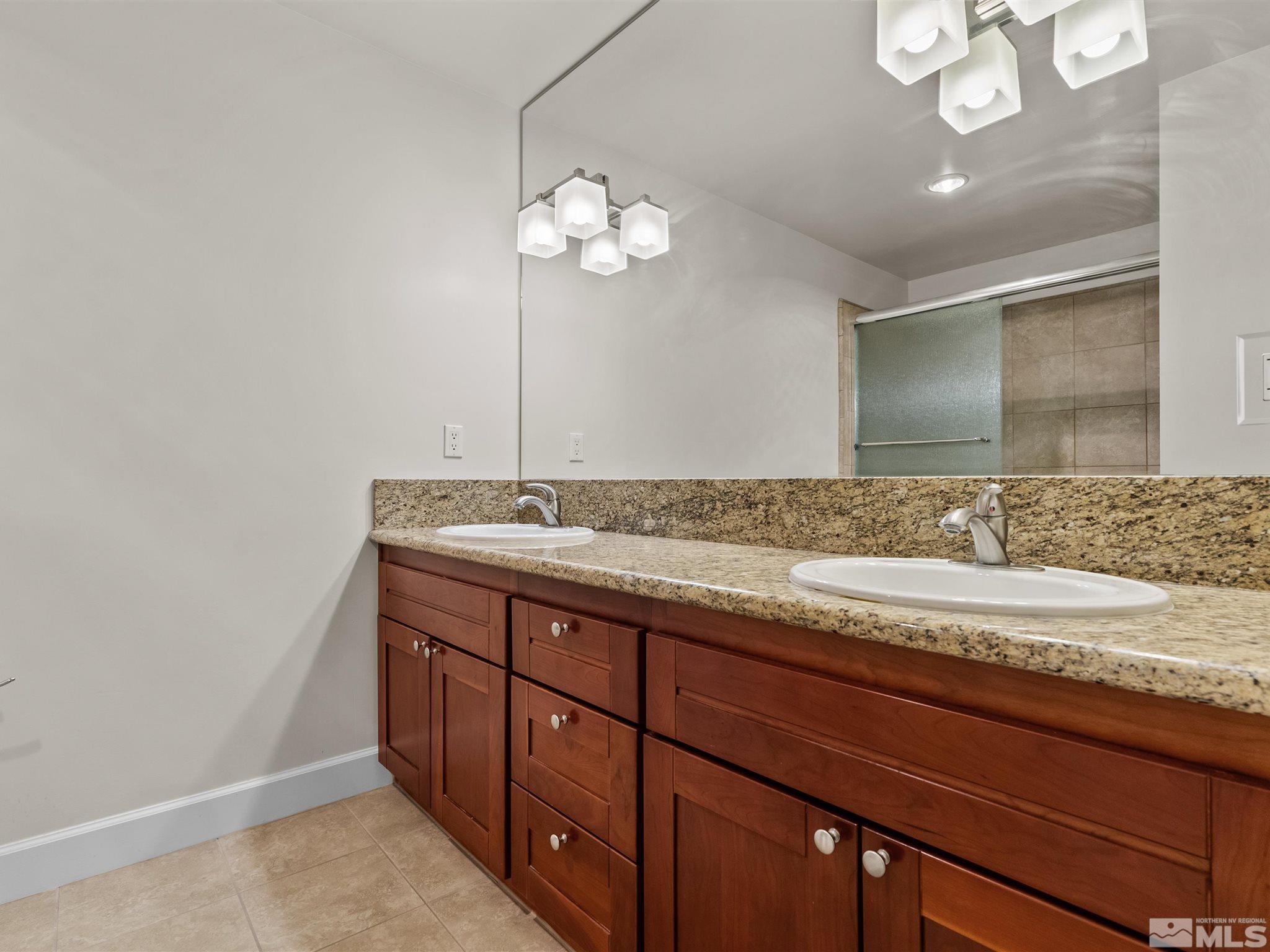 450 N Arlington 1404 Property Photo 4